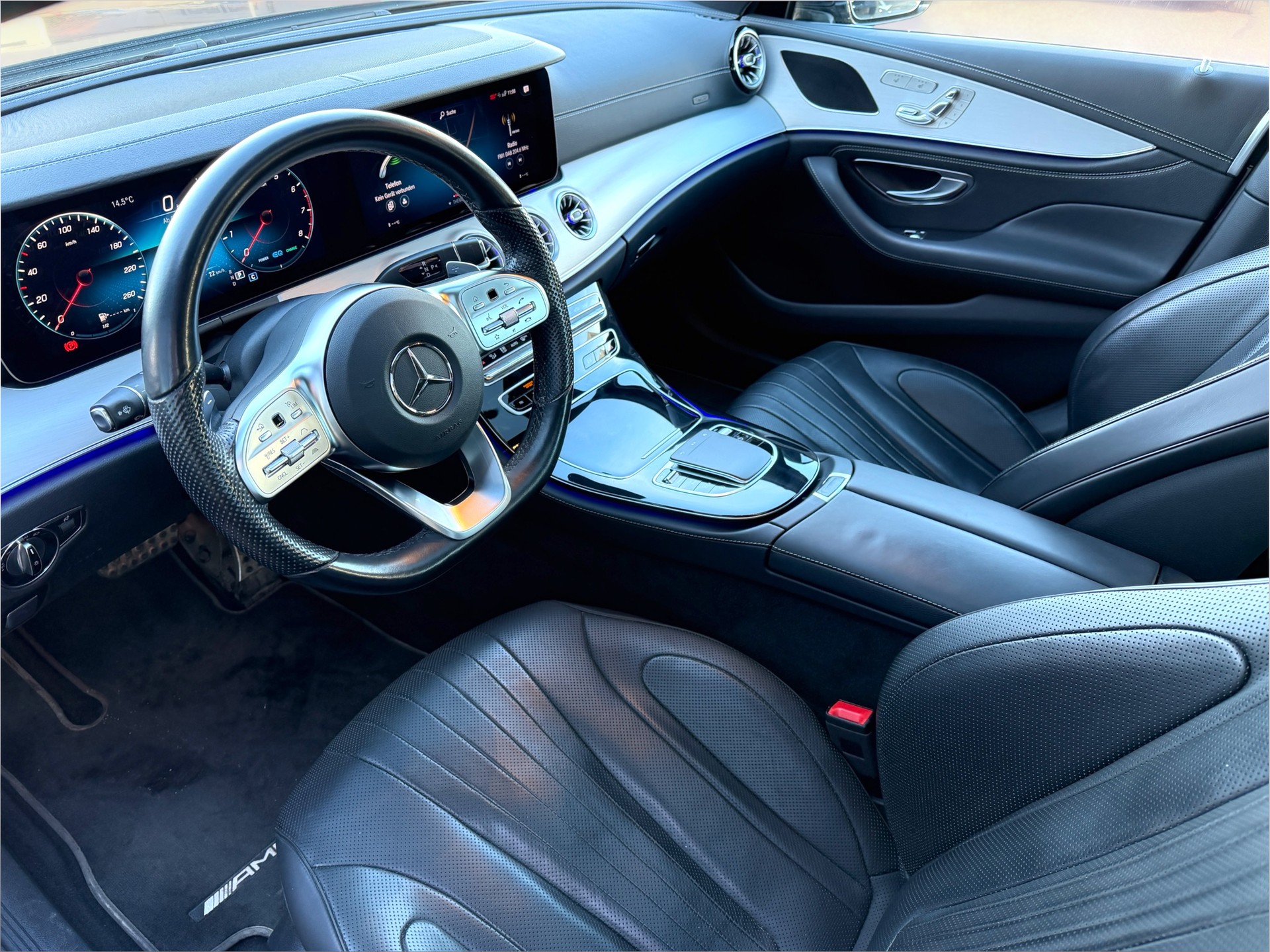 MERCEDES-BENZ CLS 450 4Matic AMG Line 9G-Tronic-image-8