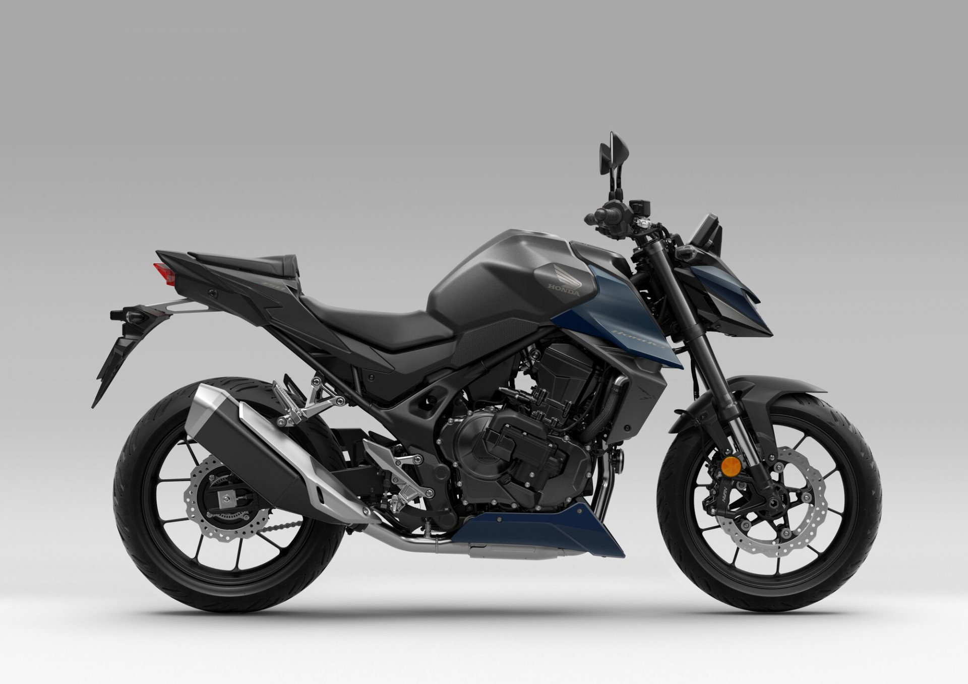 HONDA CB 750 Hornet E-Clutch-image-1