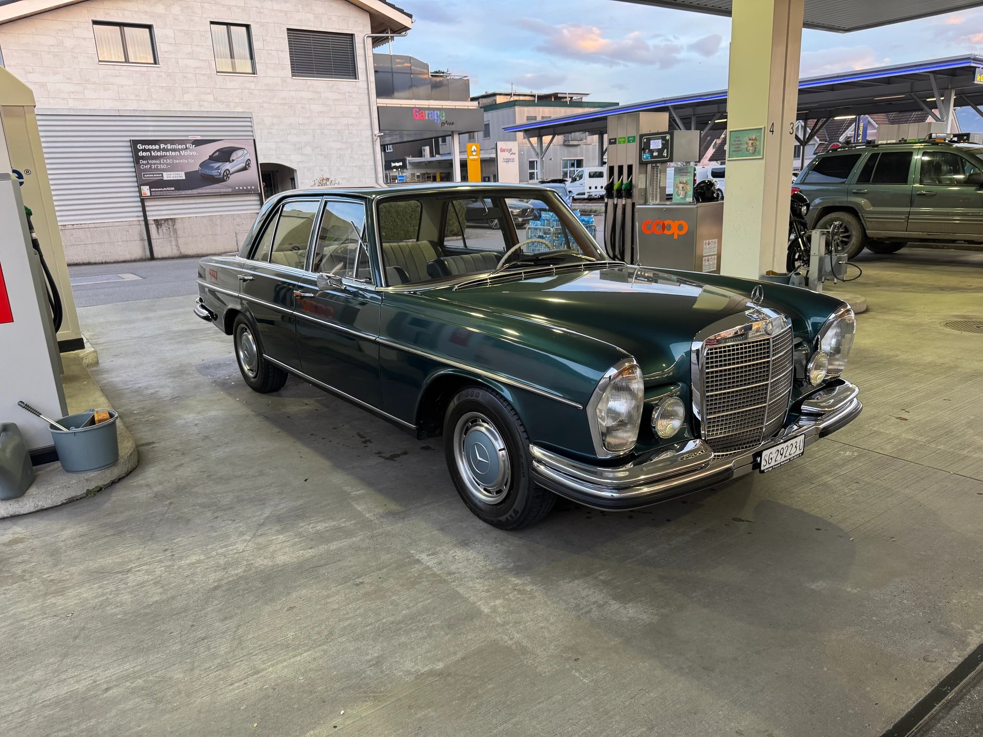 MERCEDES-BENZ 250 SE-image-1