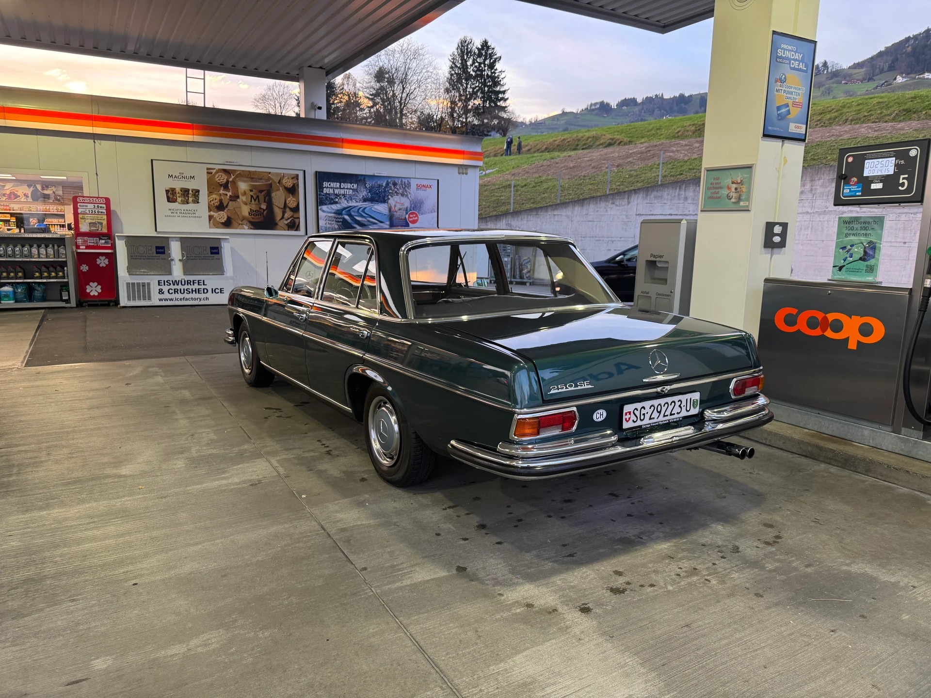 MERCEDES-BENZ 250 SE-image-2