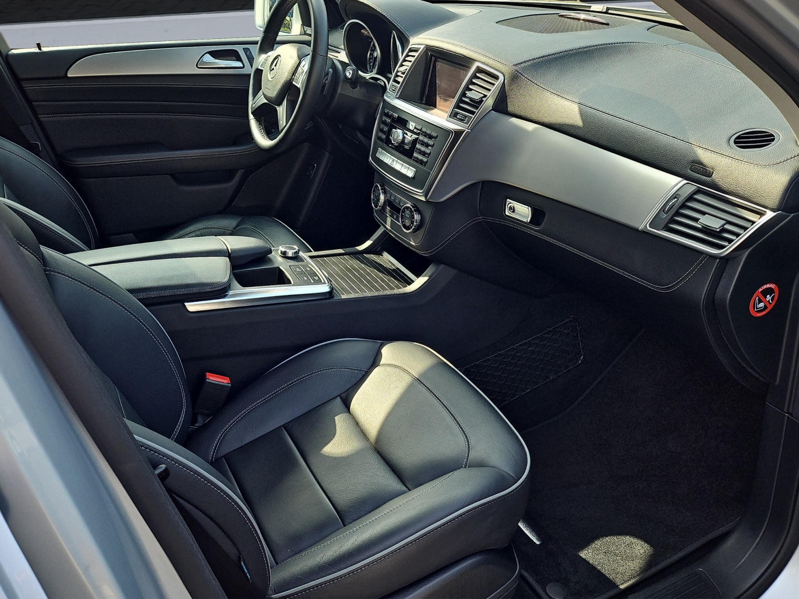 MERCEDES-BENZ ML 350 BlueTEC Executive 4Matic 7G-Tronic-image-12