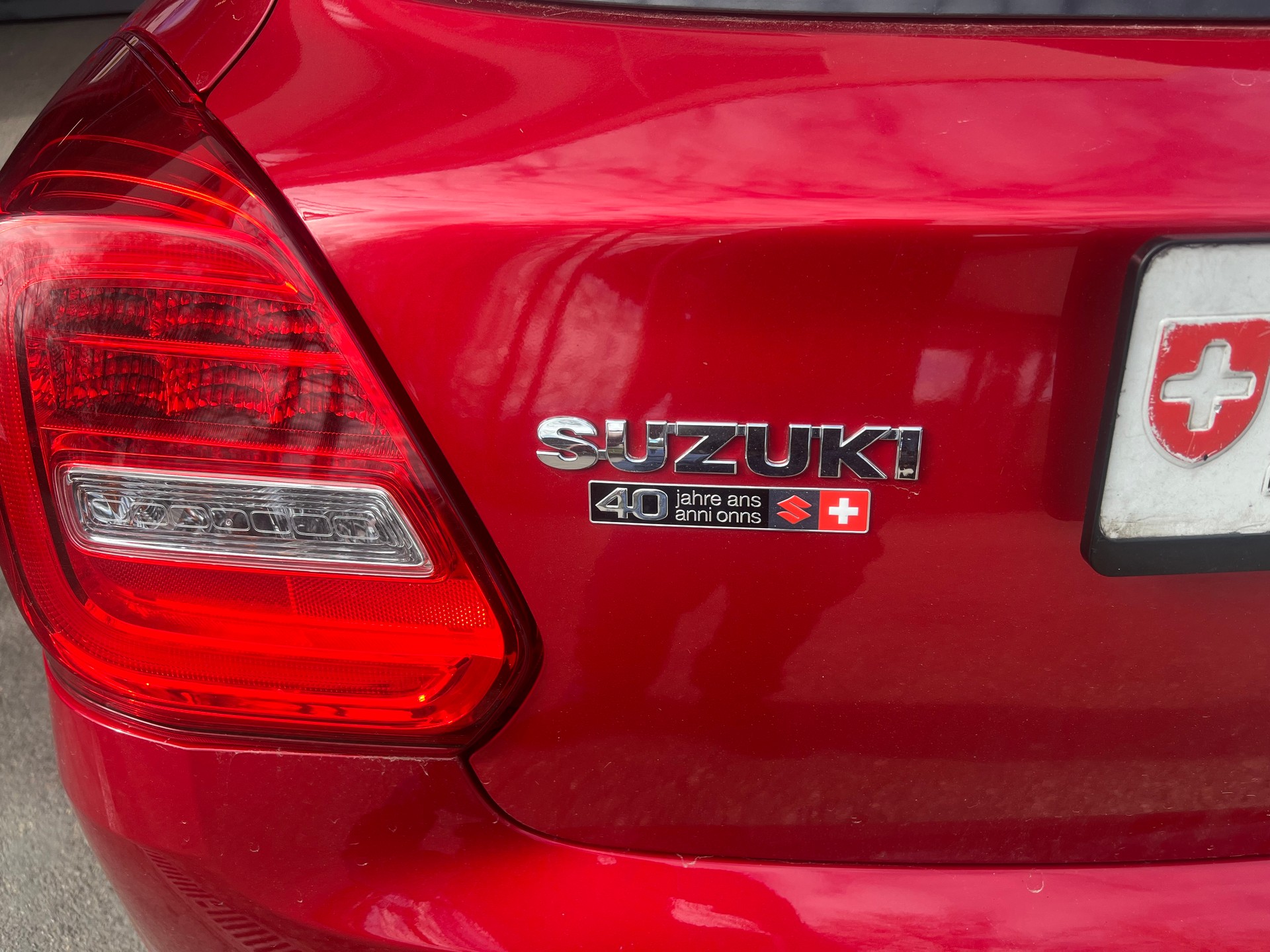 SUZUKI Swift 1.2 Compact Top Hybrid CVT-image-11
