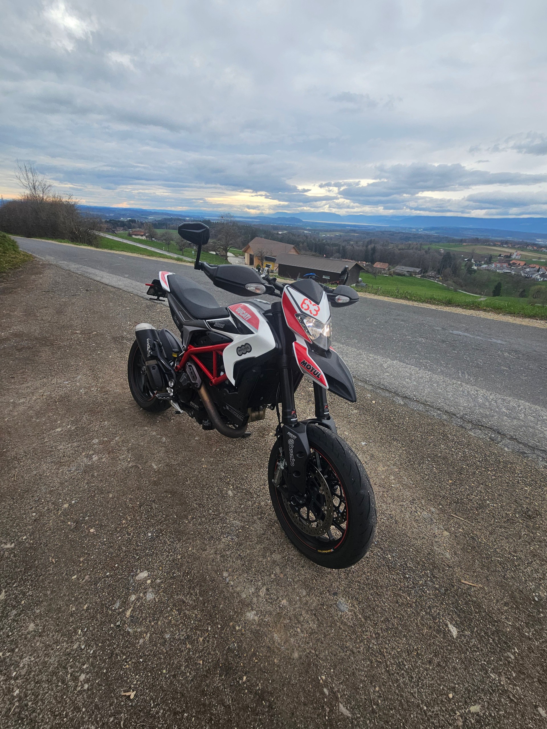 DUCATI Hypermotard 821 SP