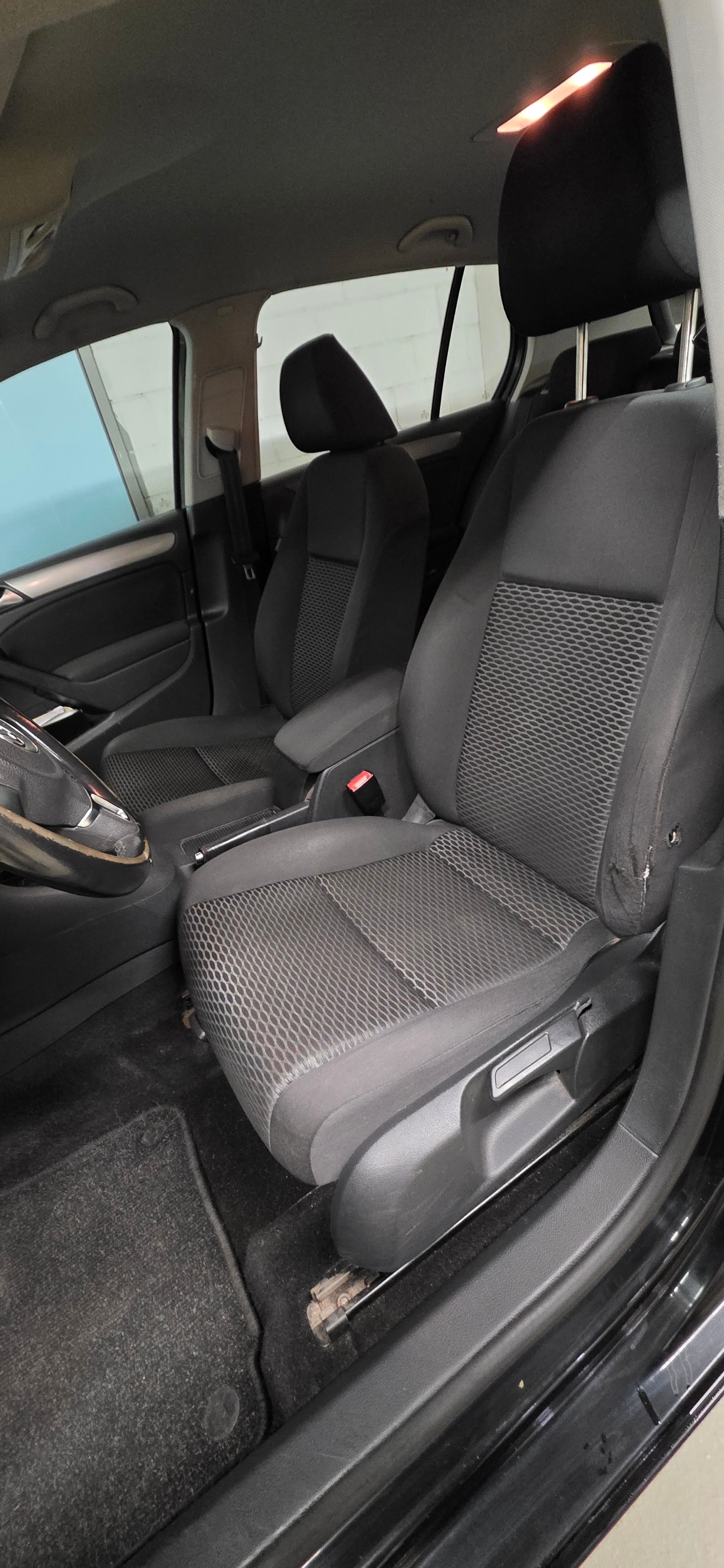 VW Golf 2.0 TDI Trendline-image-9