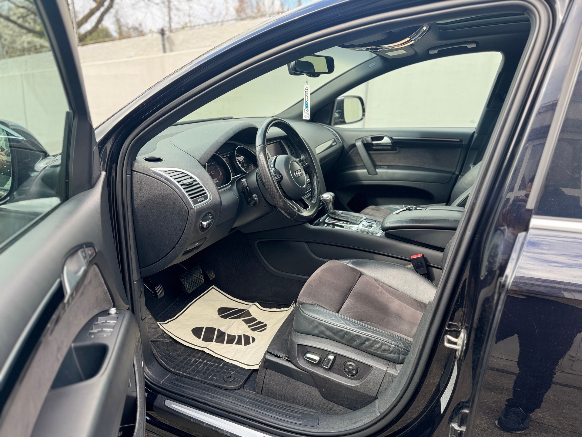 AUDI Q7 3.0 TDI addBlue quattro tiptronic-image-6