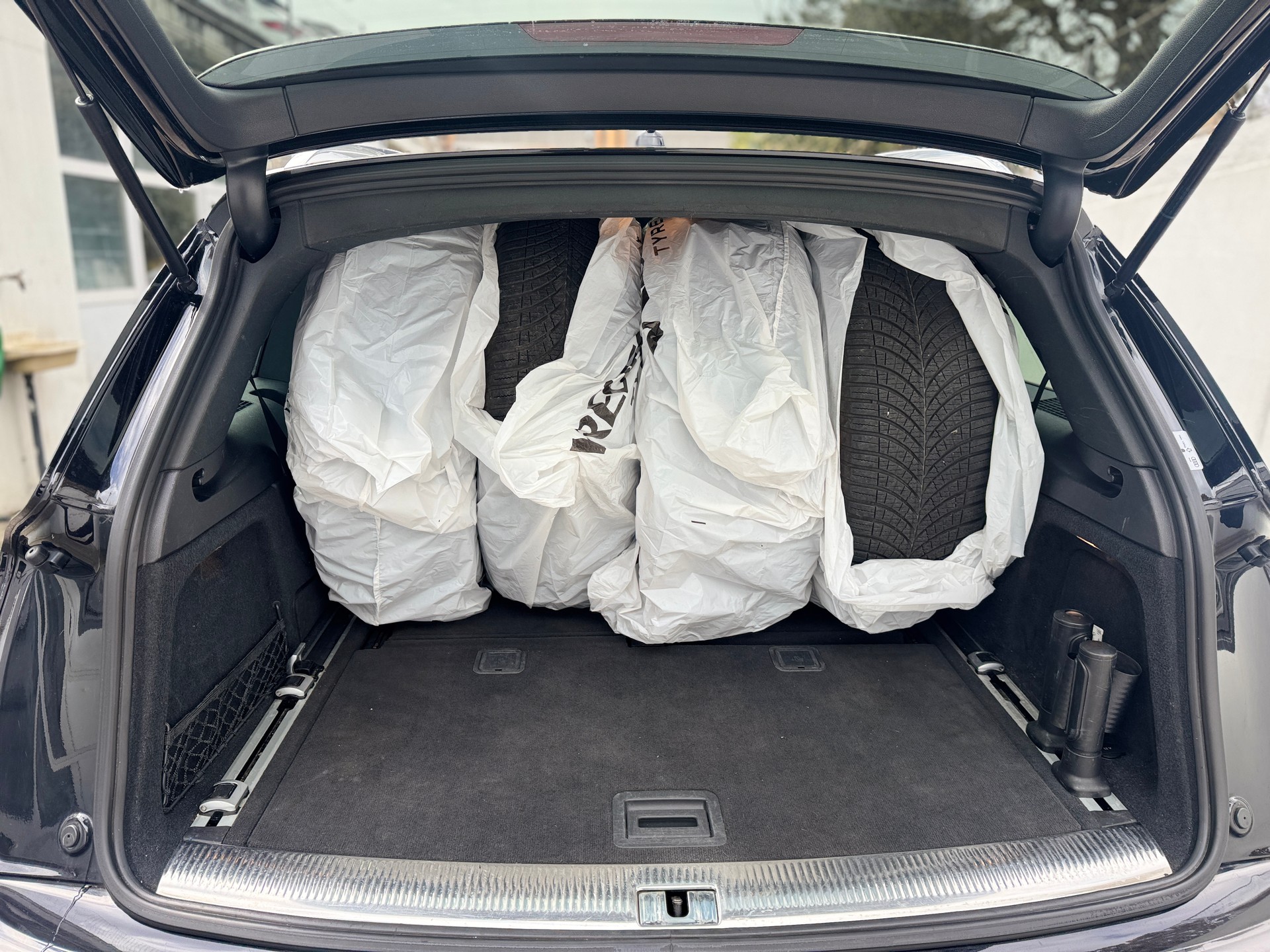 AUDI Q7 3.0 TDI addBlue quattro tiptronic-image-8