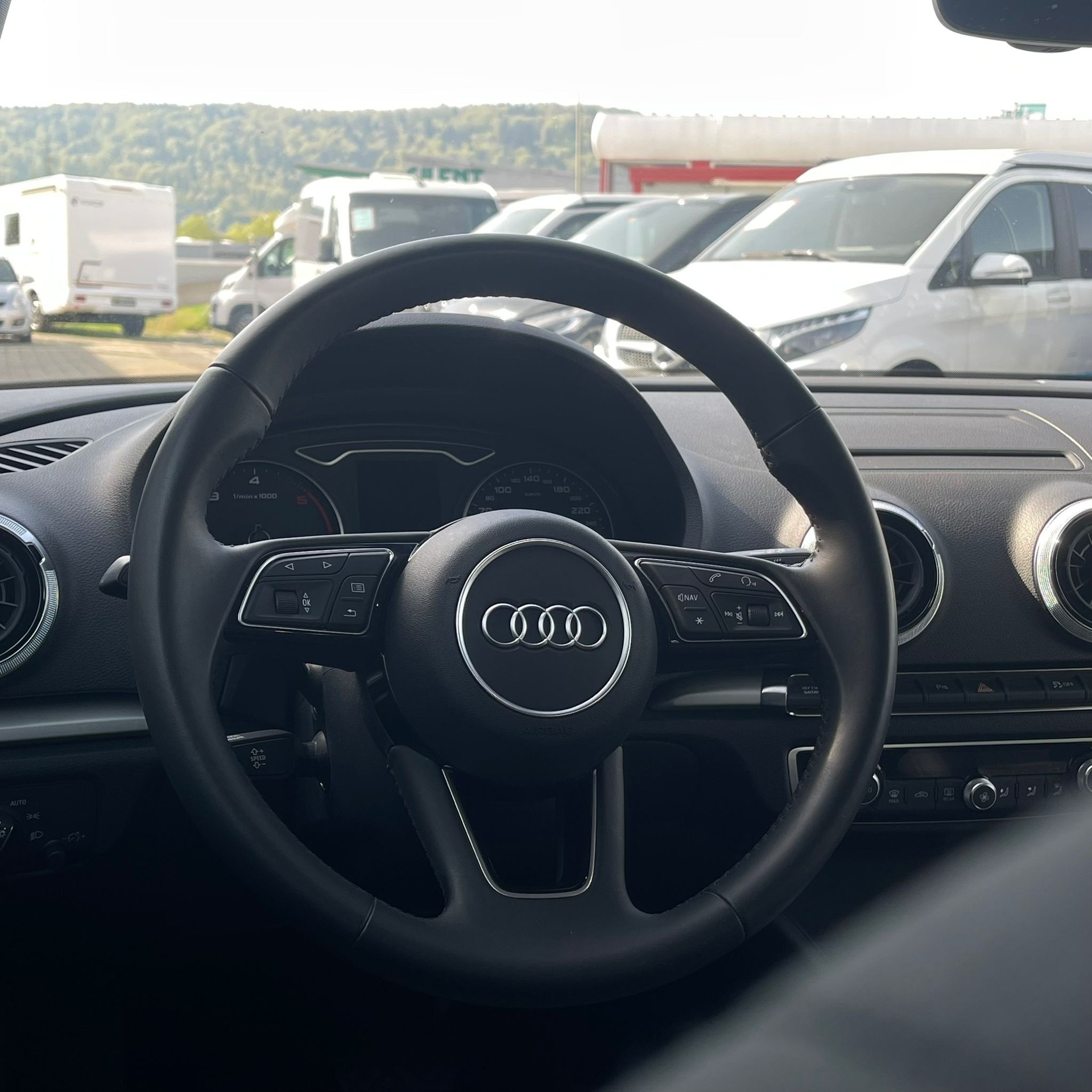 AUDI A3 Sportback 35 TDI S-tronic-image-37