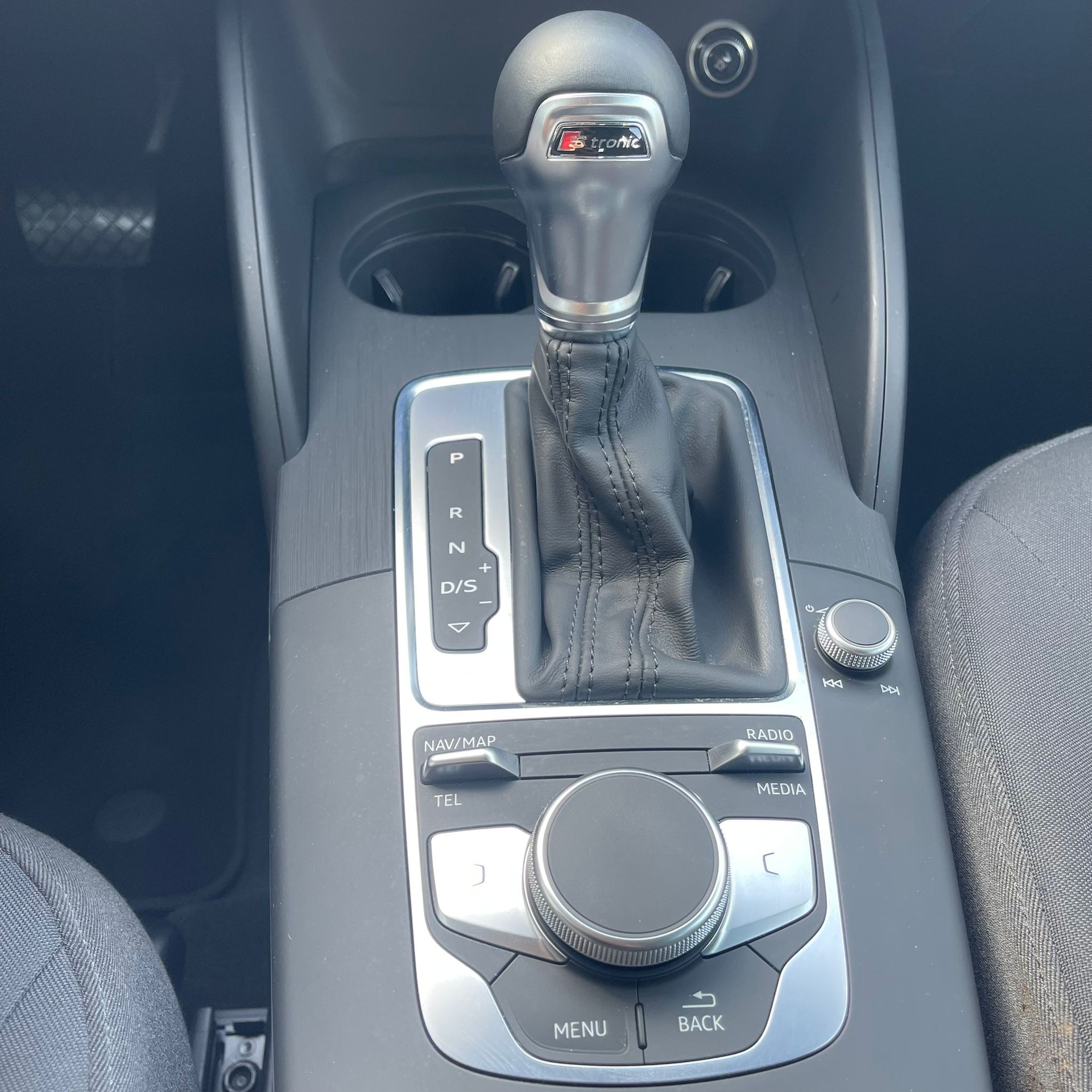 AUDI A3 Sportback 35 TDI S-tronic-image-39