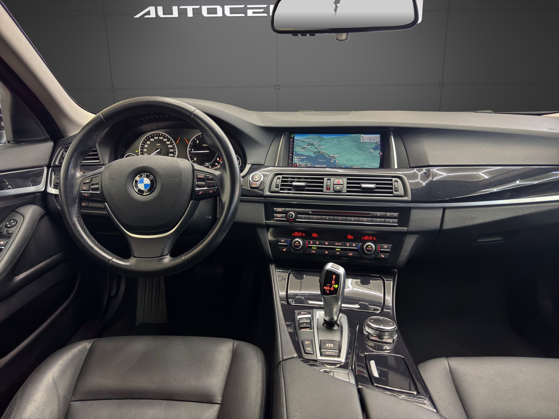 BMW 520d Touring xDrive Steptronic-image-11