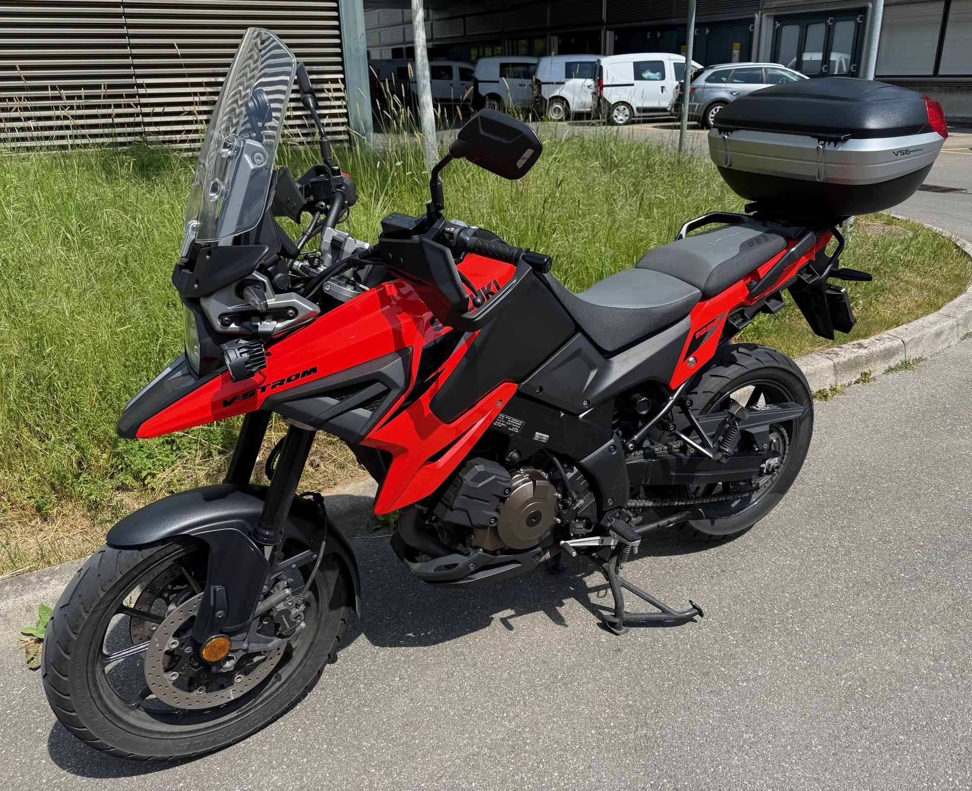 SUZUKI DL 1050-image-0