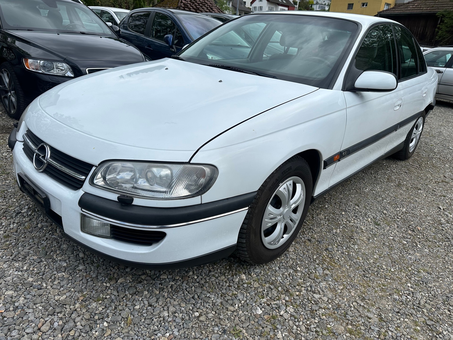 OPEL Omega 2.5i V6 Business