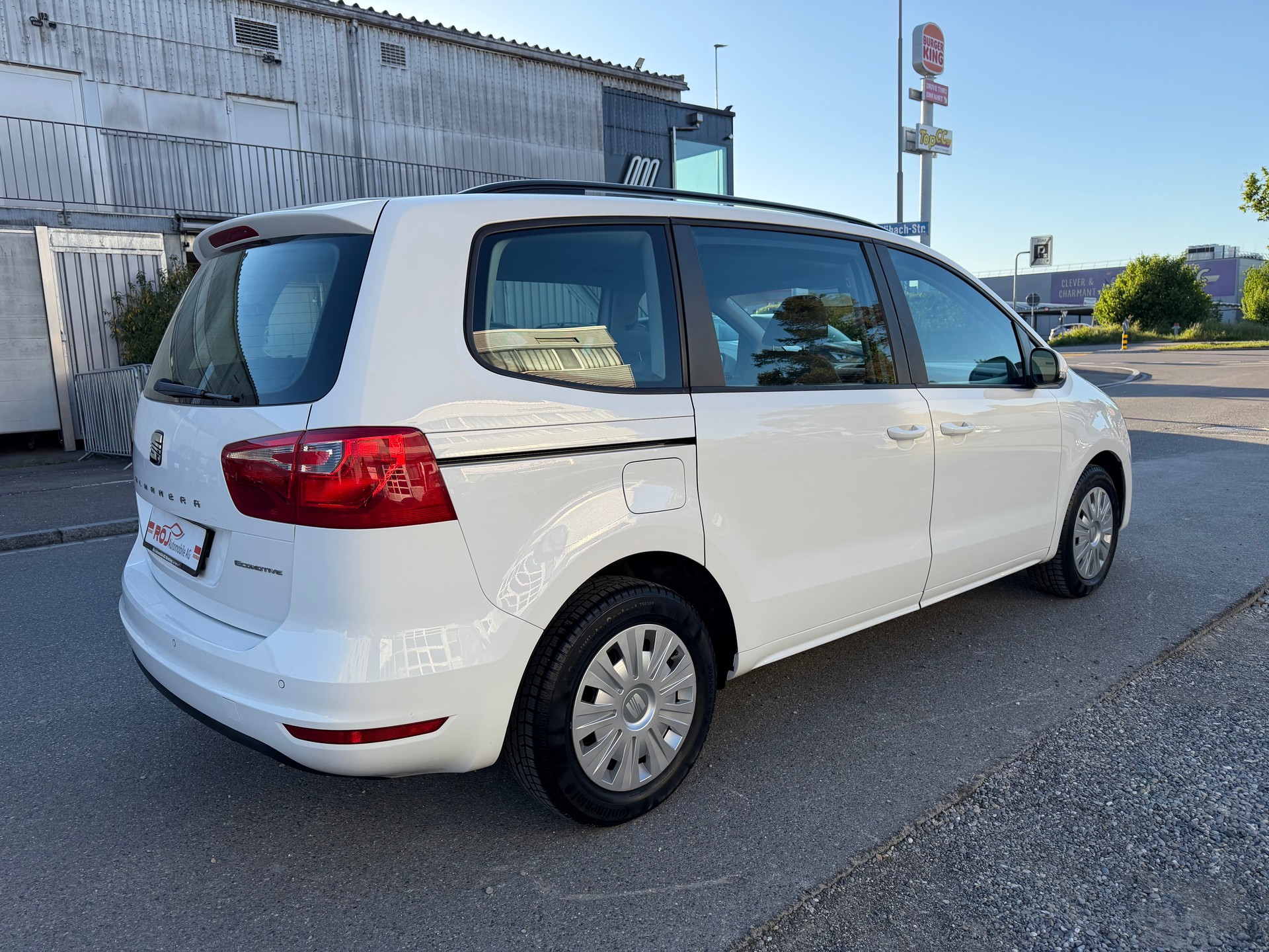 SEAT Alhambra 1.4 TSI Budget-image-4