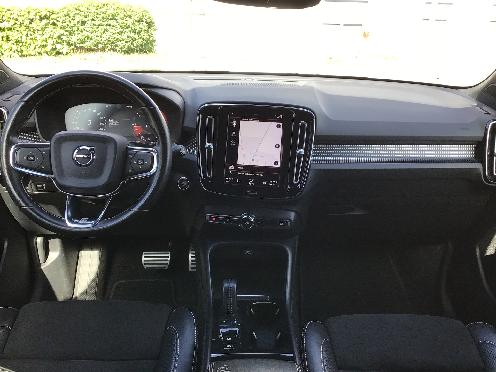 VOLVO XC40 D4 AWD R-Design Geartronic-image-8