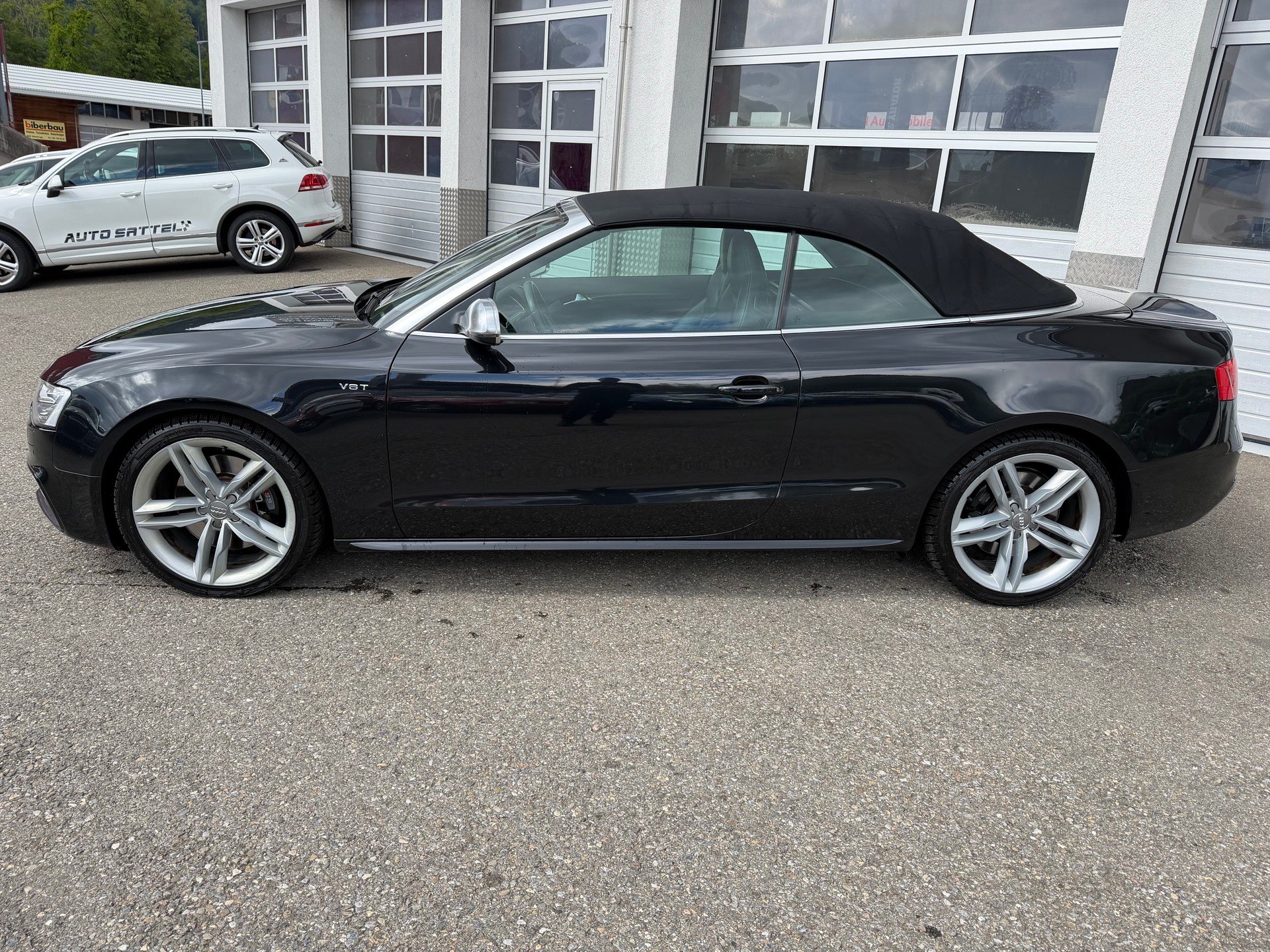 AUDI S5 Cabrio 3.0 TFSI quattro S-tronic-showroom-element-1