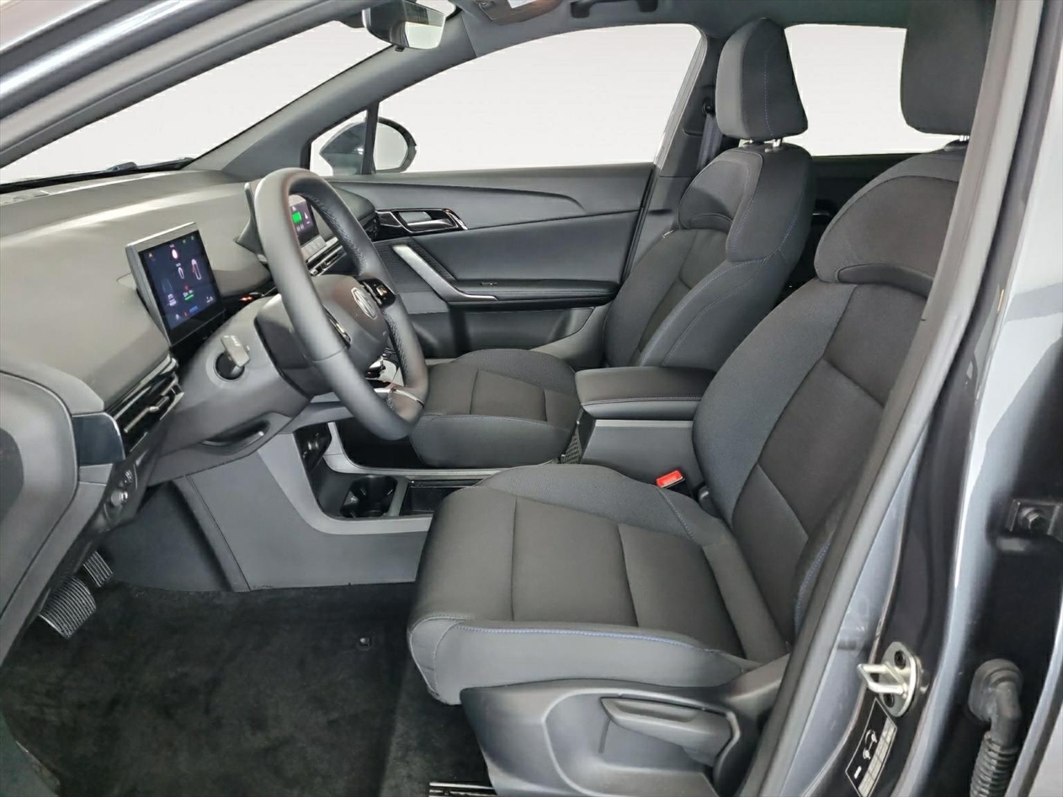 MG MG4 Comfort 64kWh-image-4