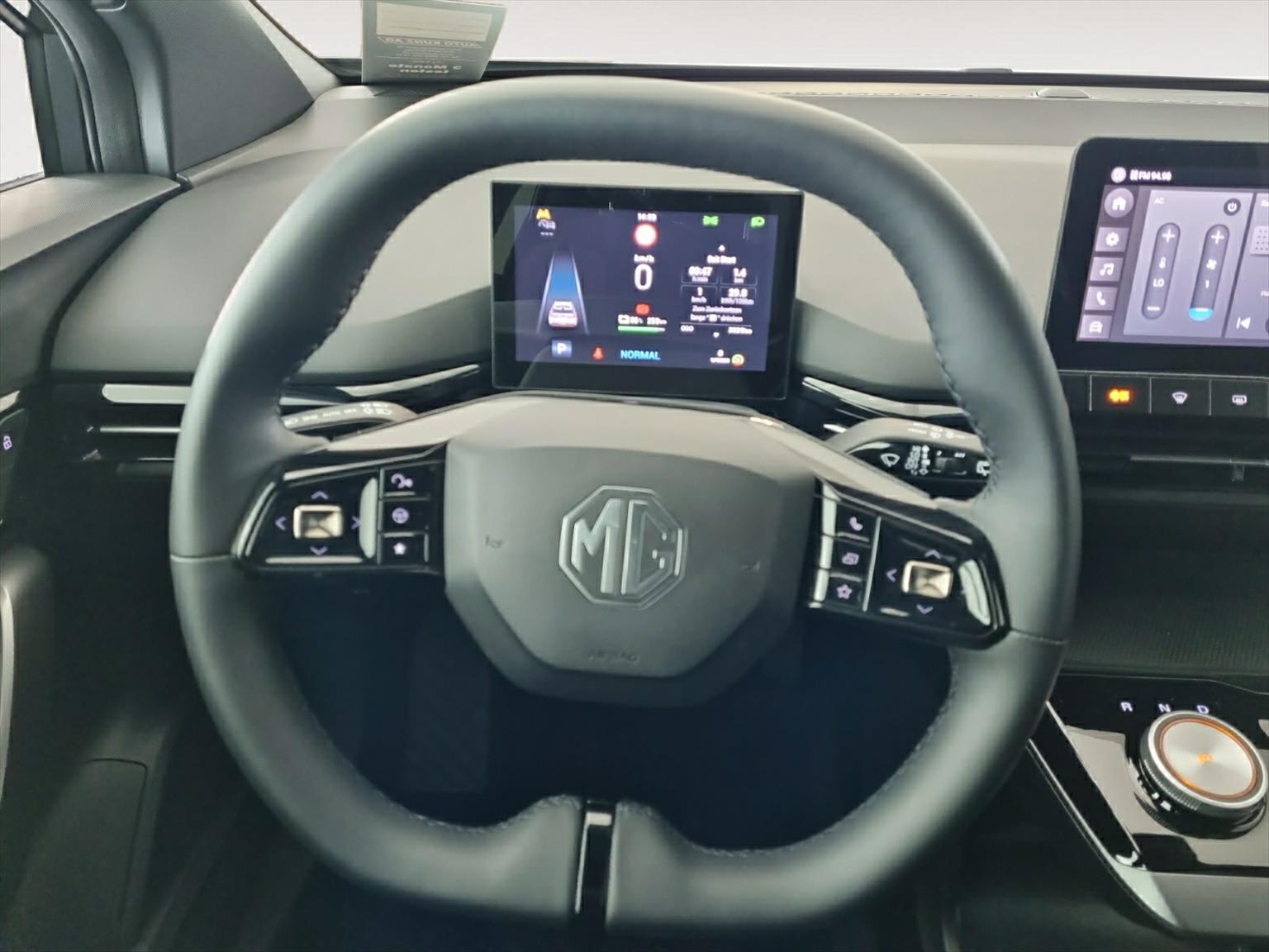 MG MG4 Comfort 64kWh-image-6