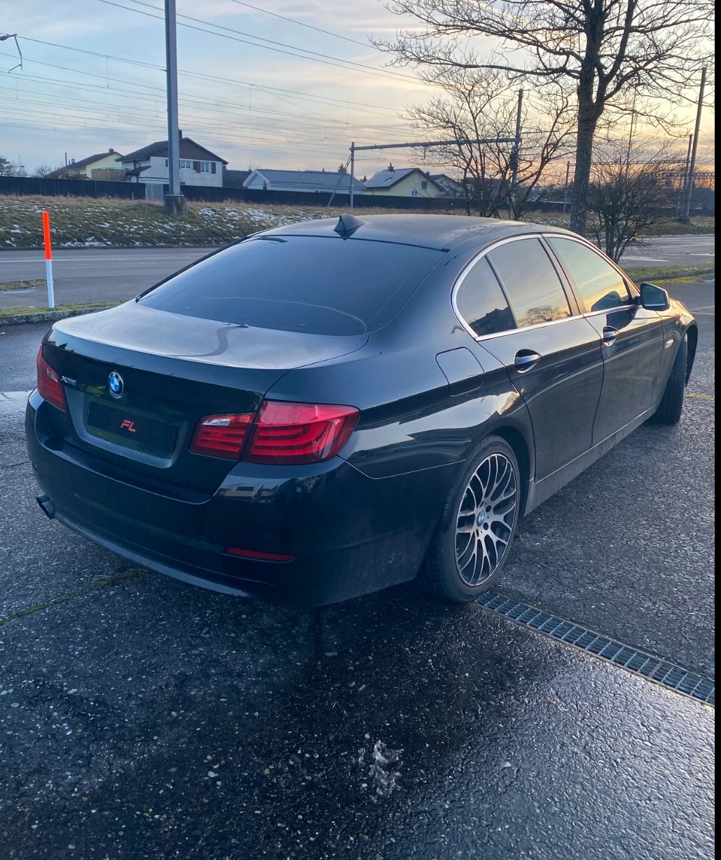 BMW 528i xDrive Steptronic-image-9