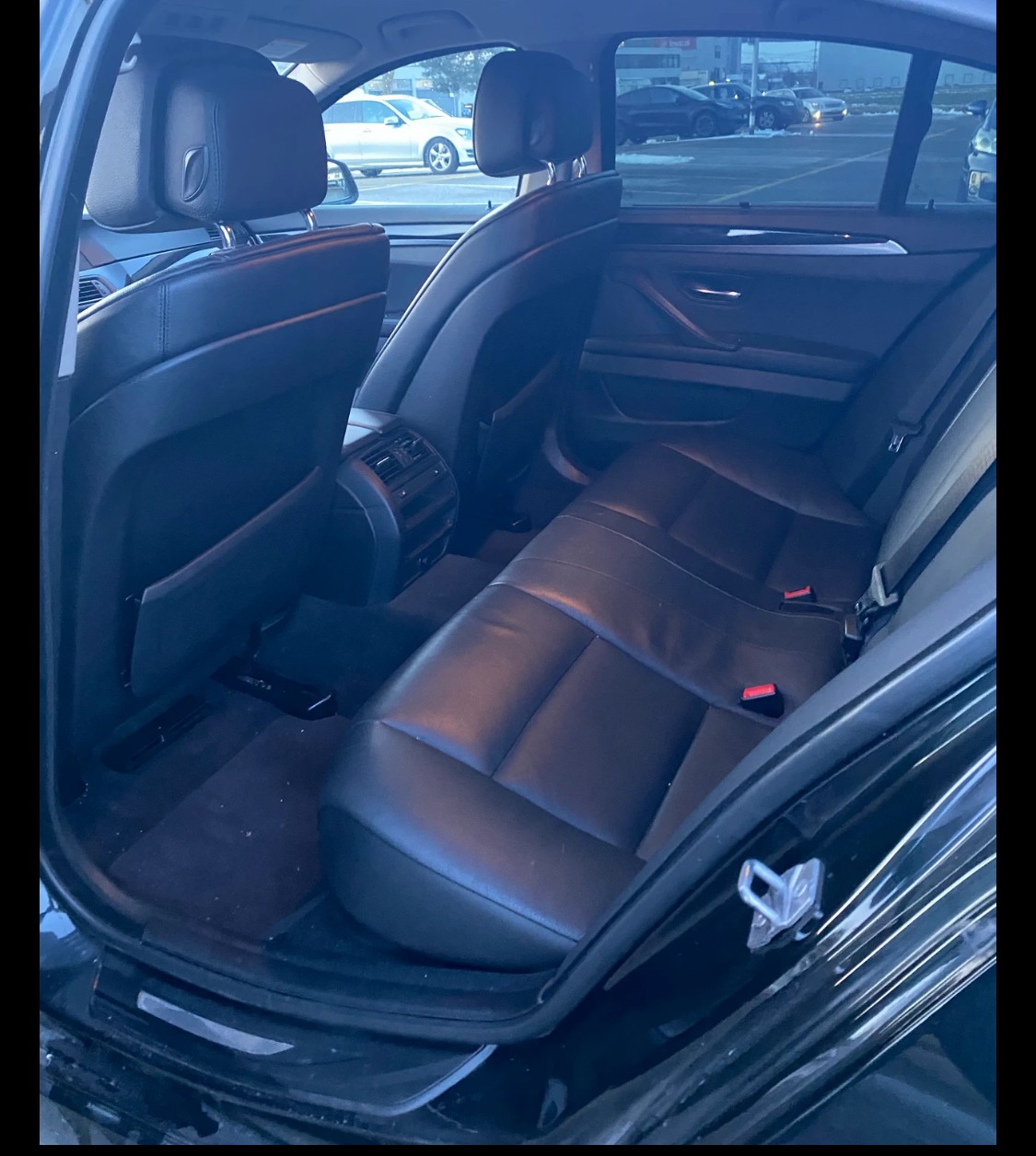 BMW 528i xDrive Steptronic-image-12
