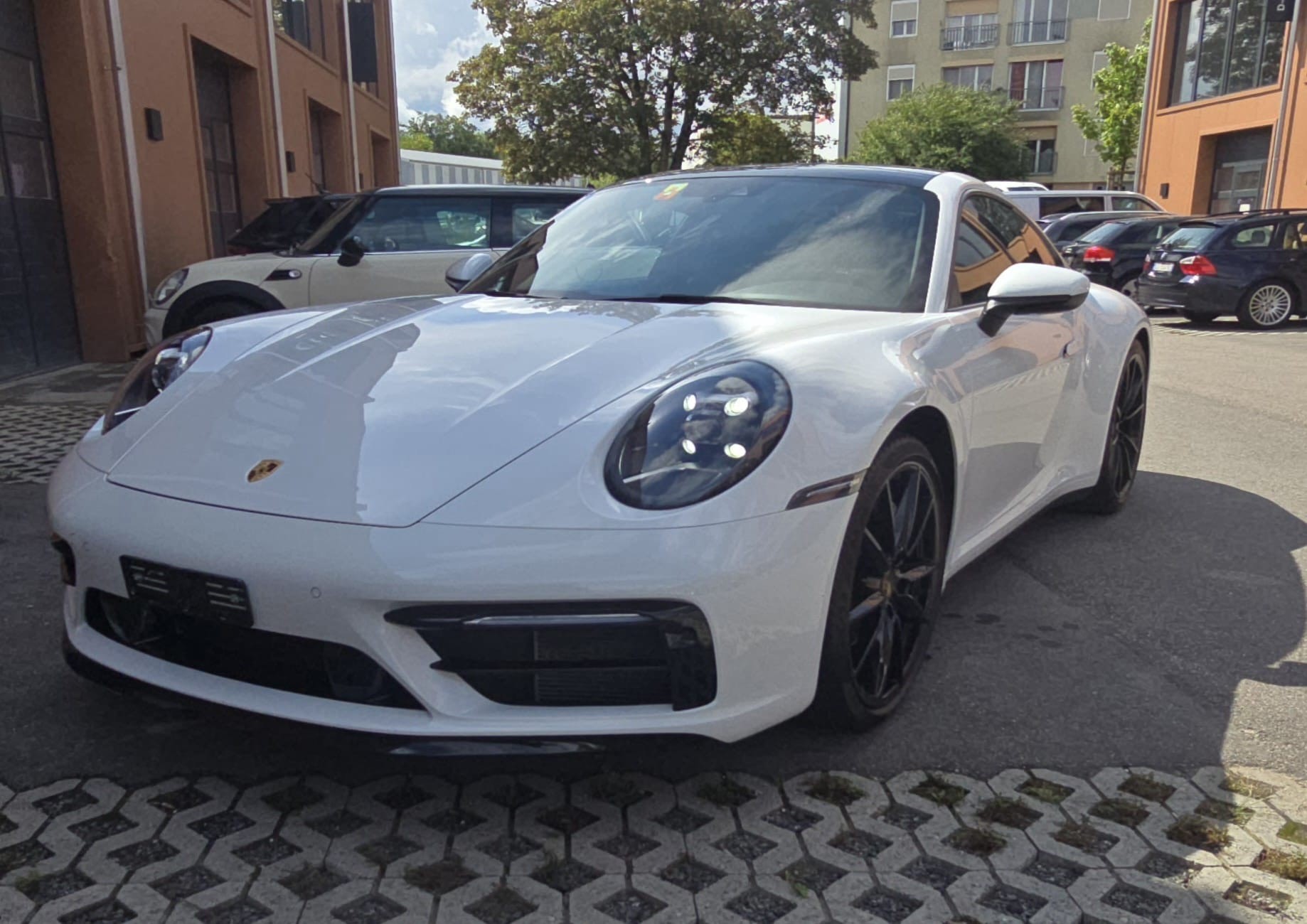 PORSCHE 911