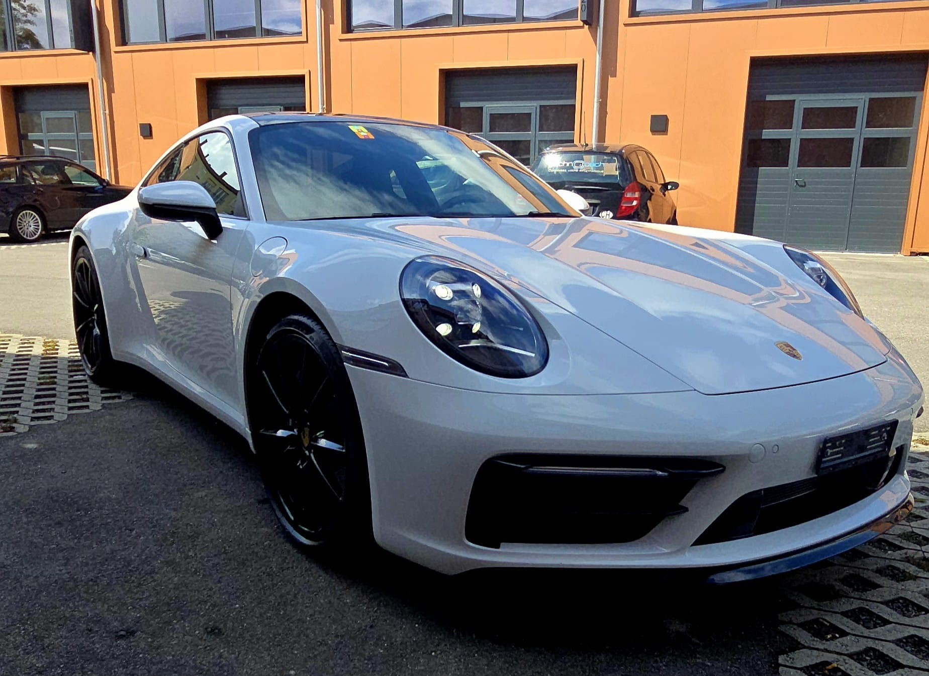 PORSCHE 911-image-1