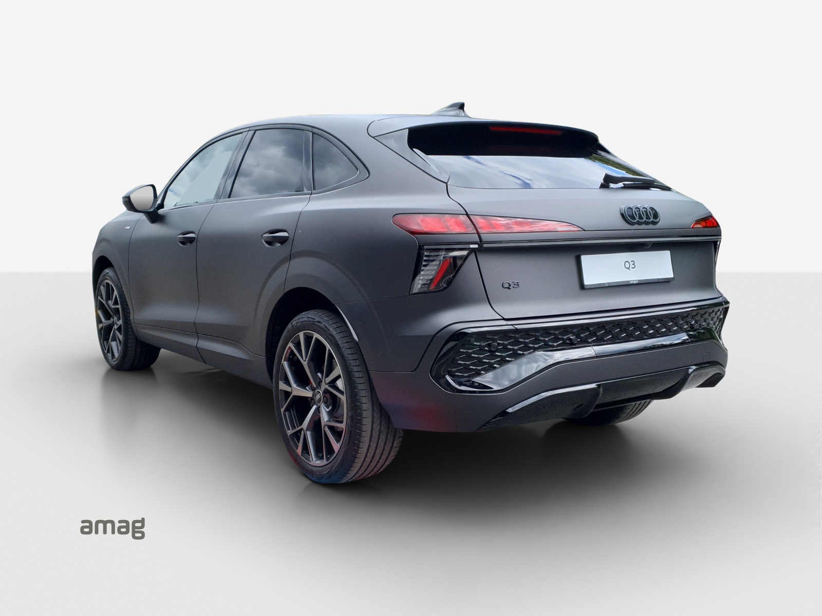 AUDI Q3 Sportback 110 kW TFSI S tronic-showroom-element-2