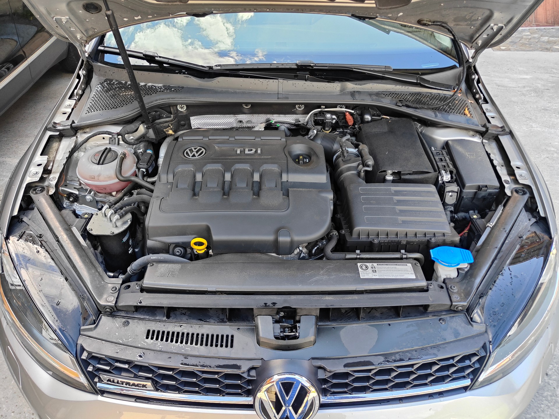 VW Golf 2.0 TDI Alltrack 4Motion-image-13