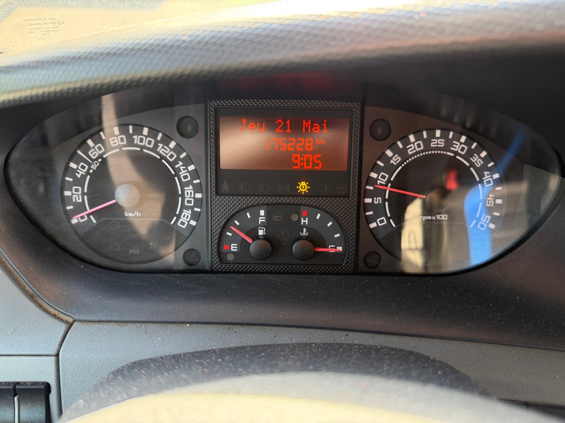 IVECO 35 S 14 V GKCA43A3B1-image-9