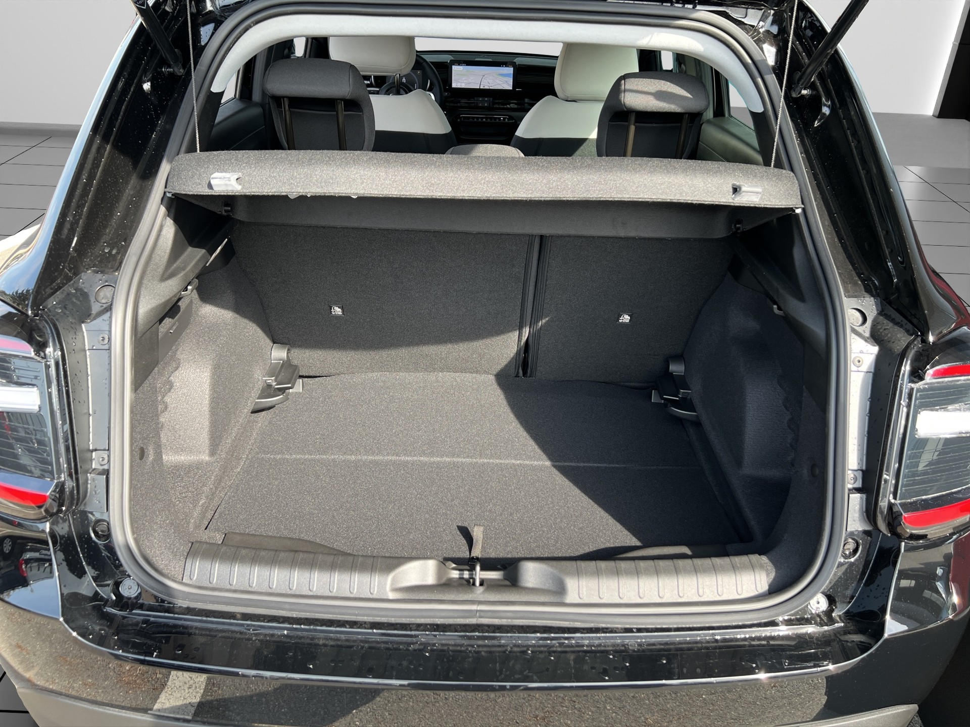 FIAT 600 1.2 Hybrid 110 Swis Edition-image-13