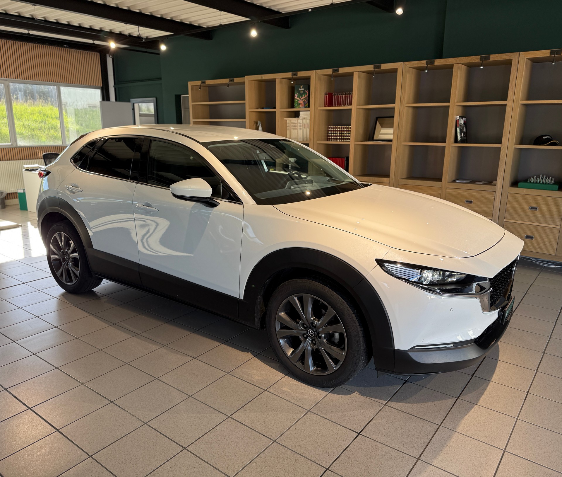MAZDA CX-30 SKYACTIV-X M Hybrid 180 Revolution AWD Automat-showroom-element-2