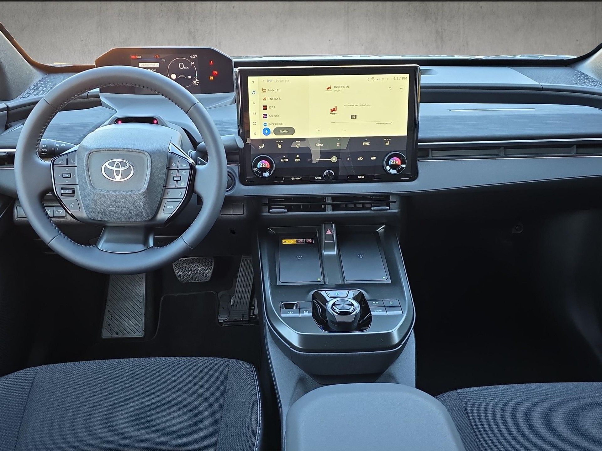 TOYOTA C-HR+ Style AWD-image-10