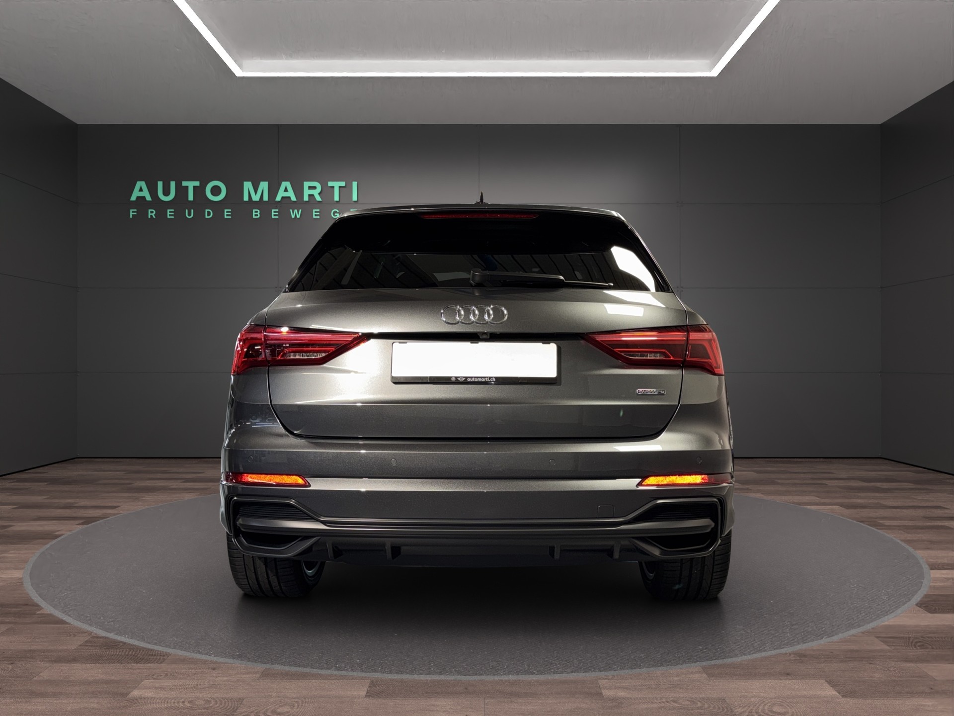 AUDI Q3 2.0 45 TFSI S line quattro S-Tronic-showroom-element-2