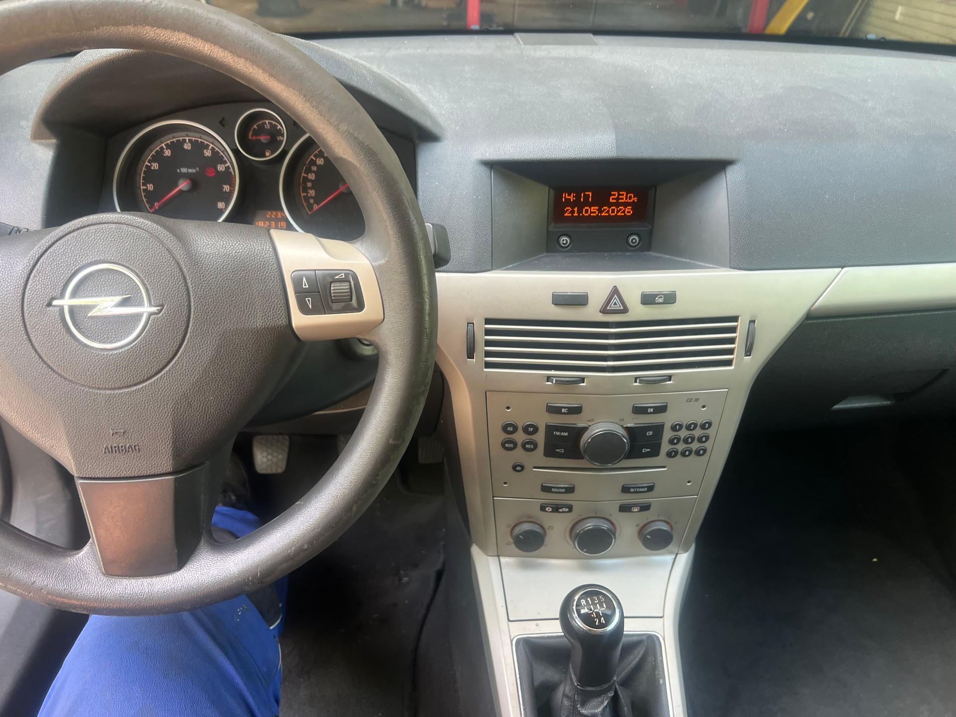 OPEL Astra 1.8i 16V Silverline-image-10