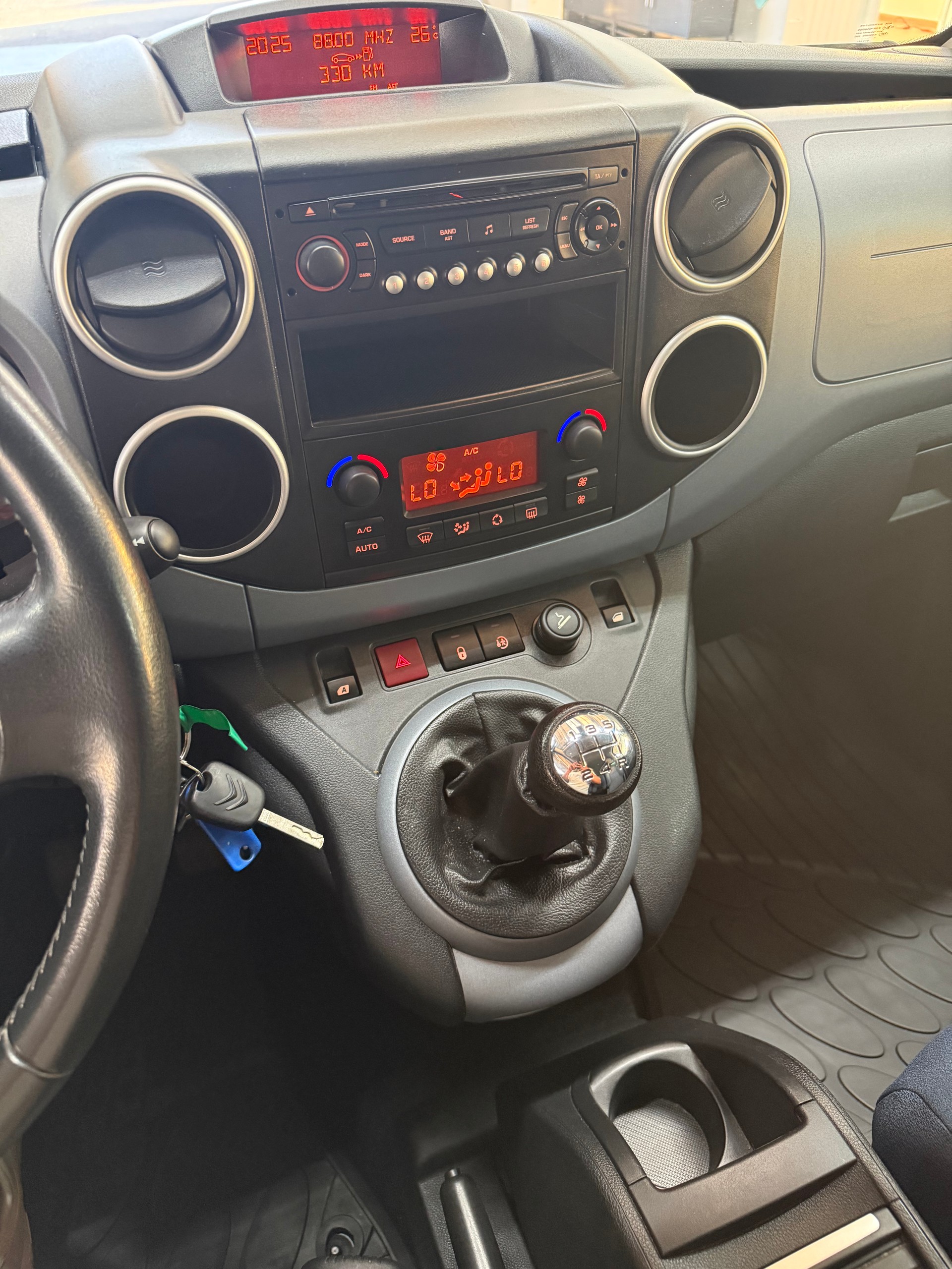 CITROEN Berlingo 1.6 HDi Multispace *Frisch MFK & Service*-image-12