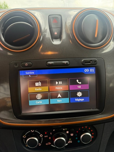 DACIA Sandero Tce 90 Stepway Unlimited Automatic-image-8