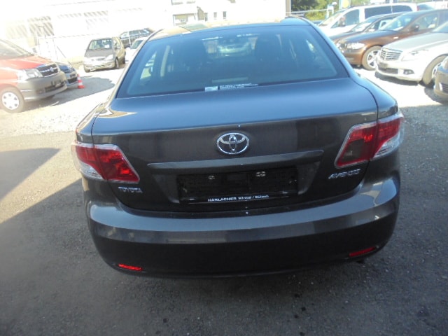 TOYOTA Avensis 2.0 Linea Sol Multidrive-image-11