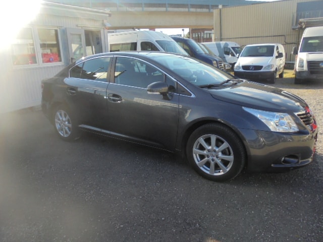 TOYOTA Avensis 2.0 Linea Sol Multidrive-image-10
