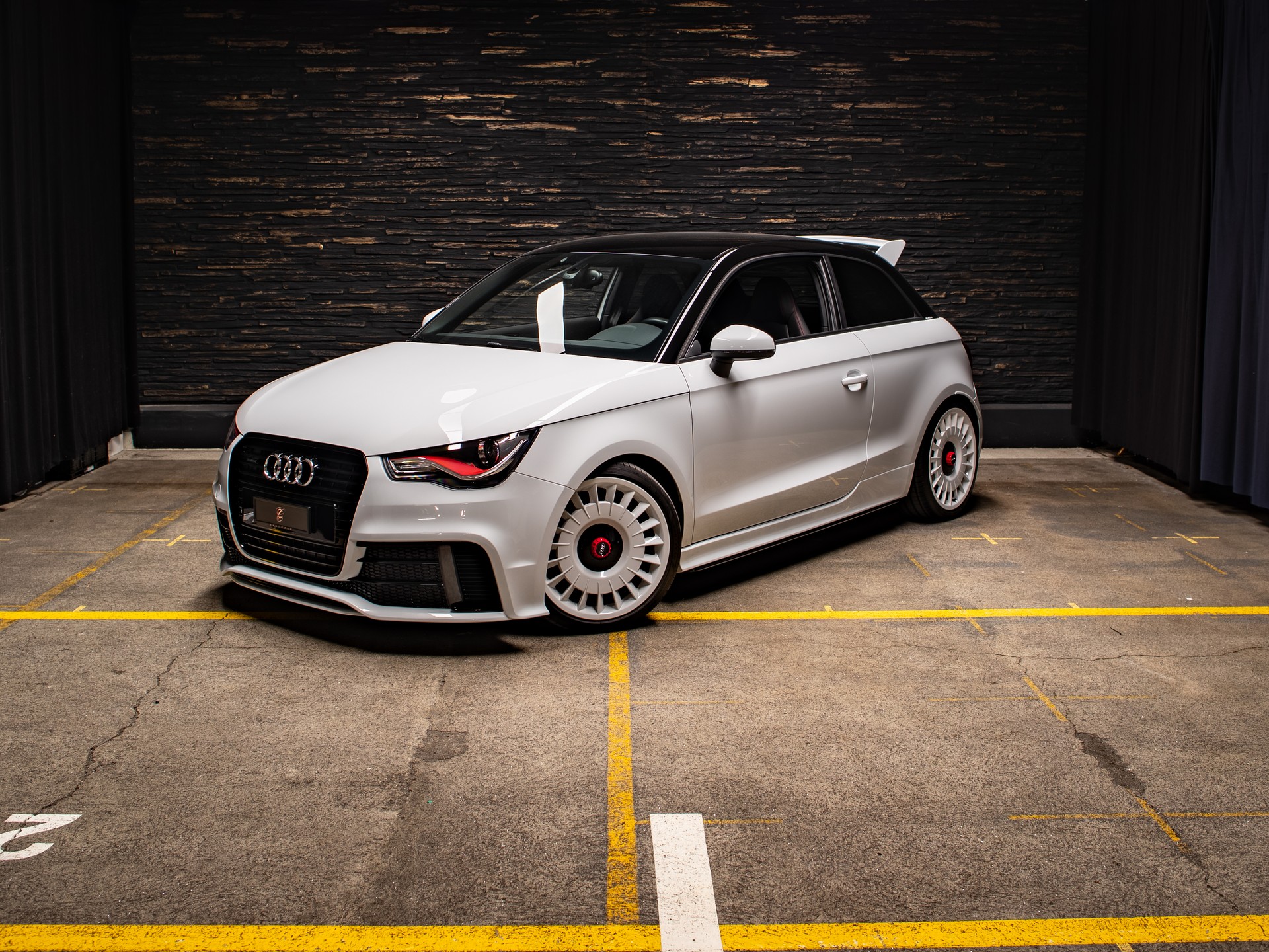 AUDI A1 2.0 TFSI Limited Edition quattro * 1 von 333 *-image-31
