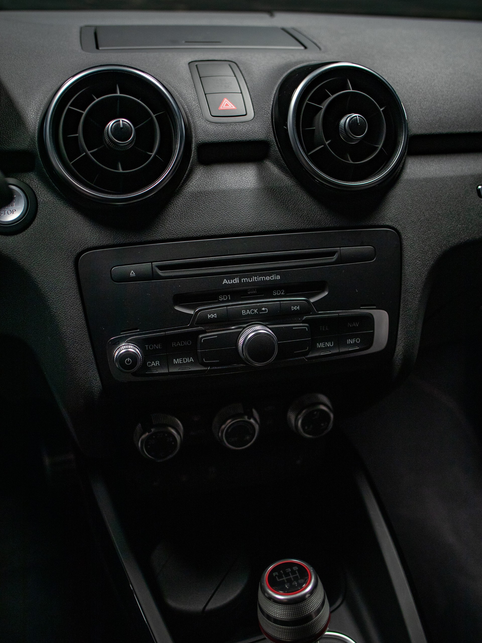 AUDI A1 2.0 TFSI Limited Edition quattro * 1 von 333 *-image-19
