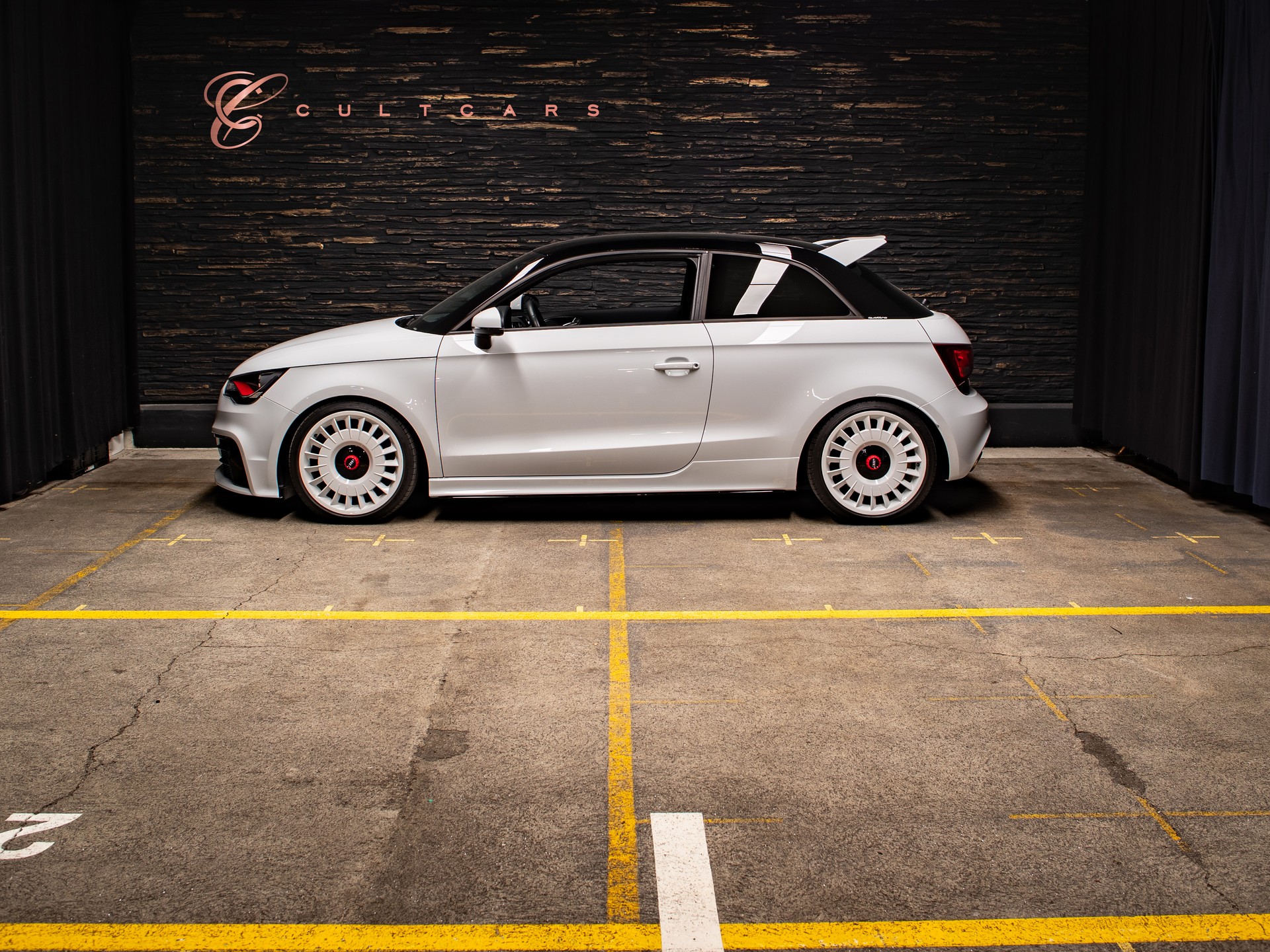AUDI A1 2.0 TFSI Limited Edition quattro * 1 von 333 *-showroom-element-1