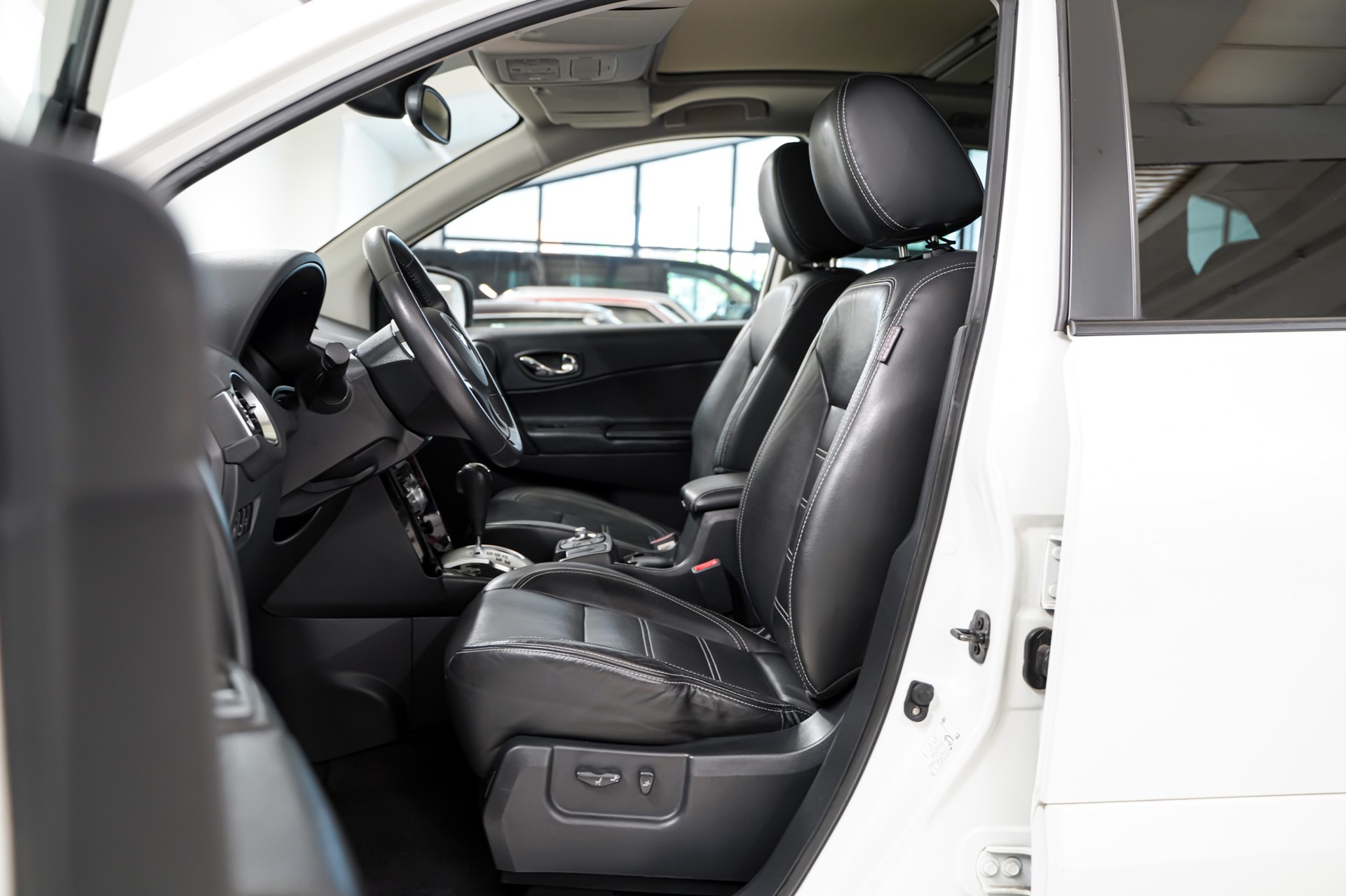 RENAULT Koleos 2.0 dCi Dynamique 4x4 Automatic-image-8