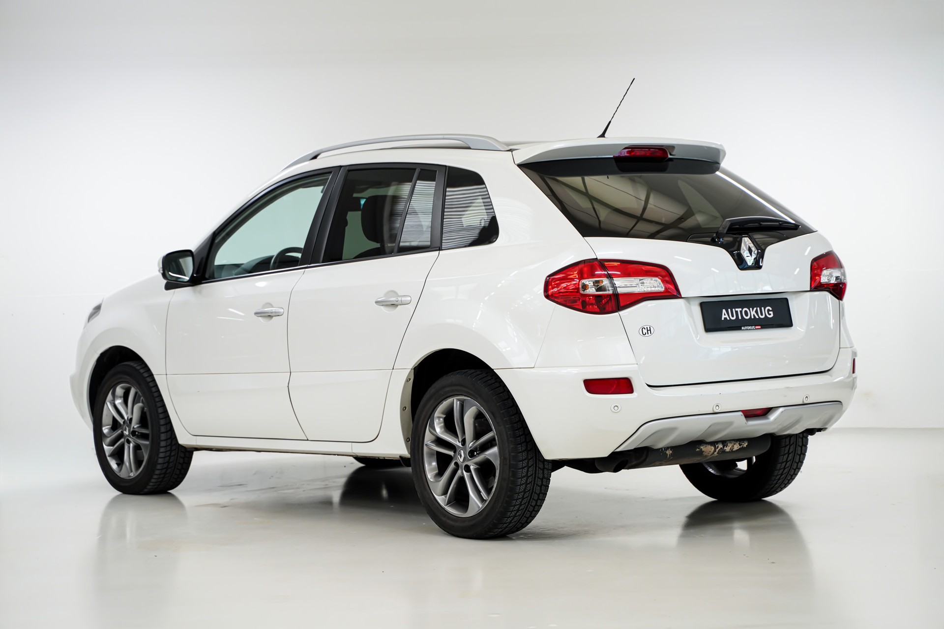 RENAULT Koleos 2.0 dCi Dynamique 4x4 Automatic-showroom-element-3