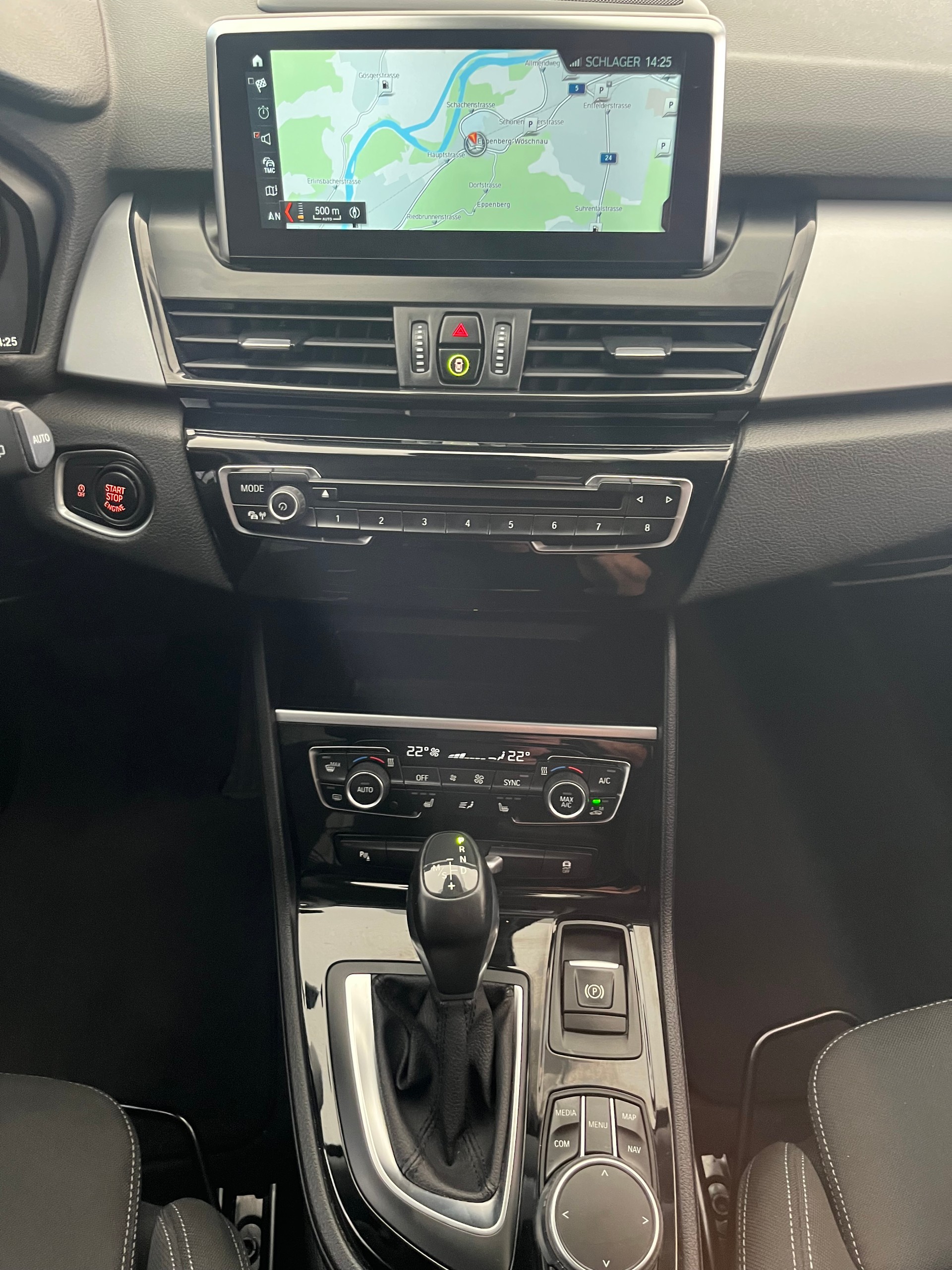BMW 218d Gran Tourer Steptronic-image-10