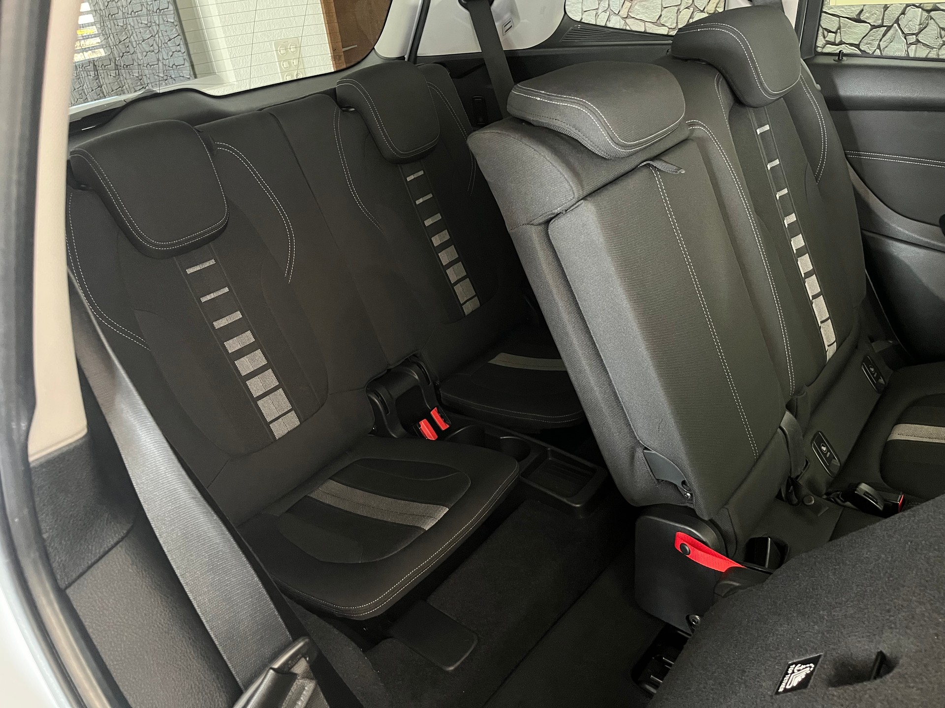 BMW 218d Gran Tourer Steptronic-image-6