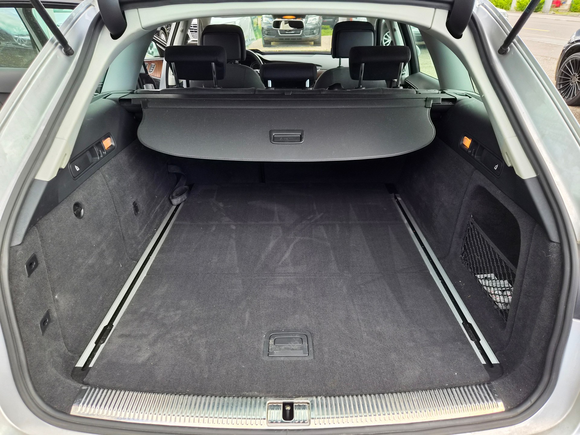 AUDI A6 Avant 2.8 FSI V6 multitronic-image-11