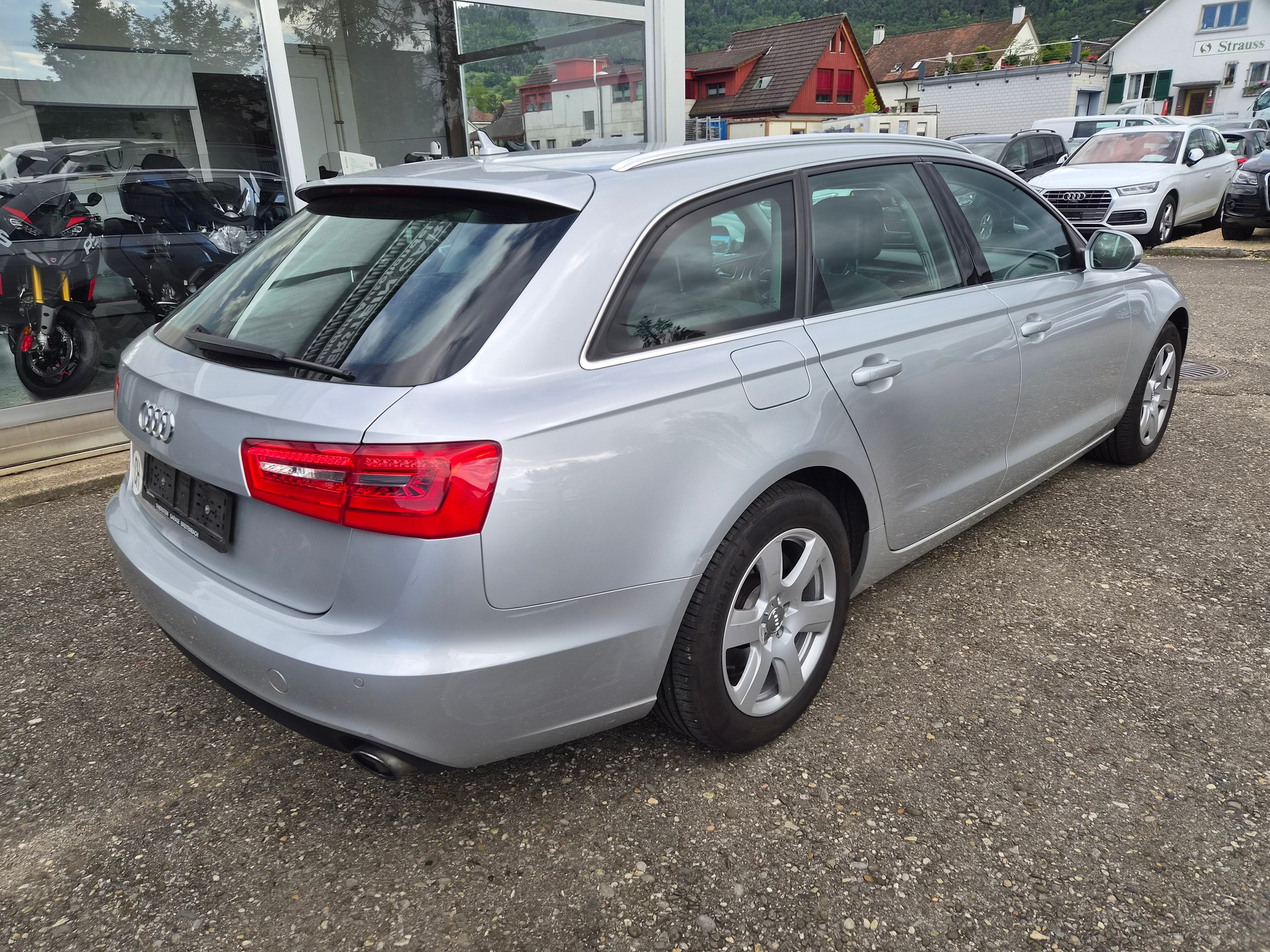 AUDI A6 Avant 2.8 FSI V6 multitronic-image-5
