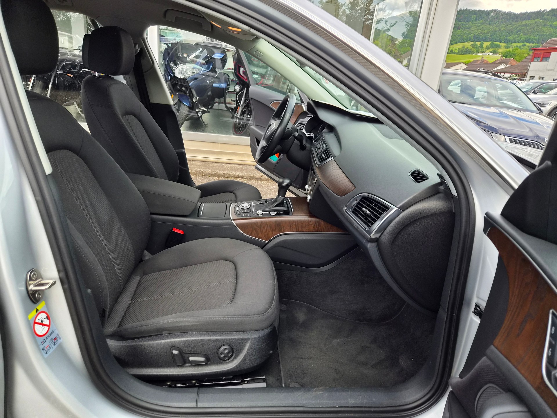 AUDI A6 Avant 2.8 FSI V6 multitronic-image-9