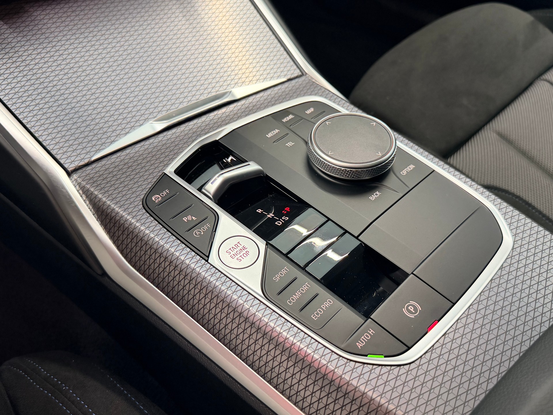 BMW 330i Touring xDrive Steptronic M Sport Pro-image-24