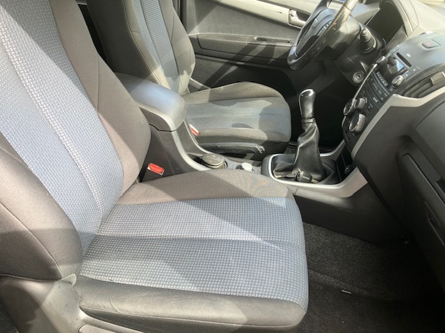 ISUZU D-MAX 2.5 Crew Cab Solar 4x4-image-8