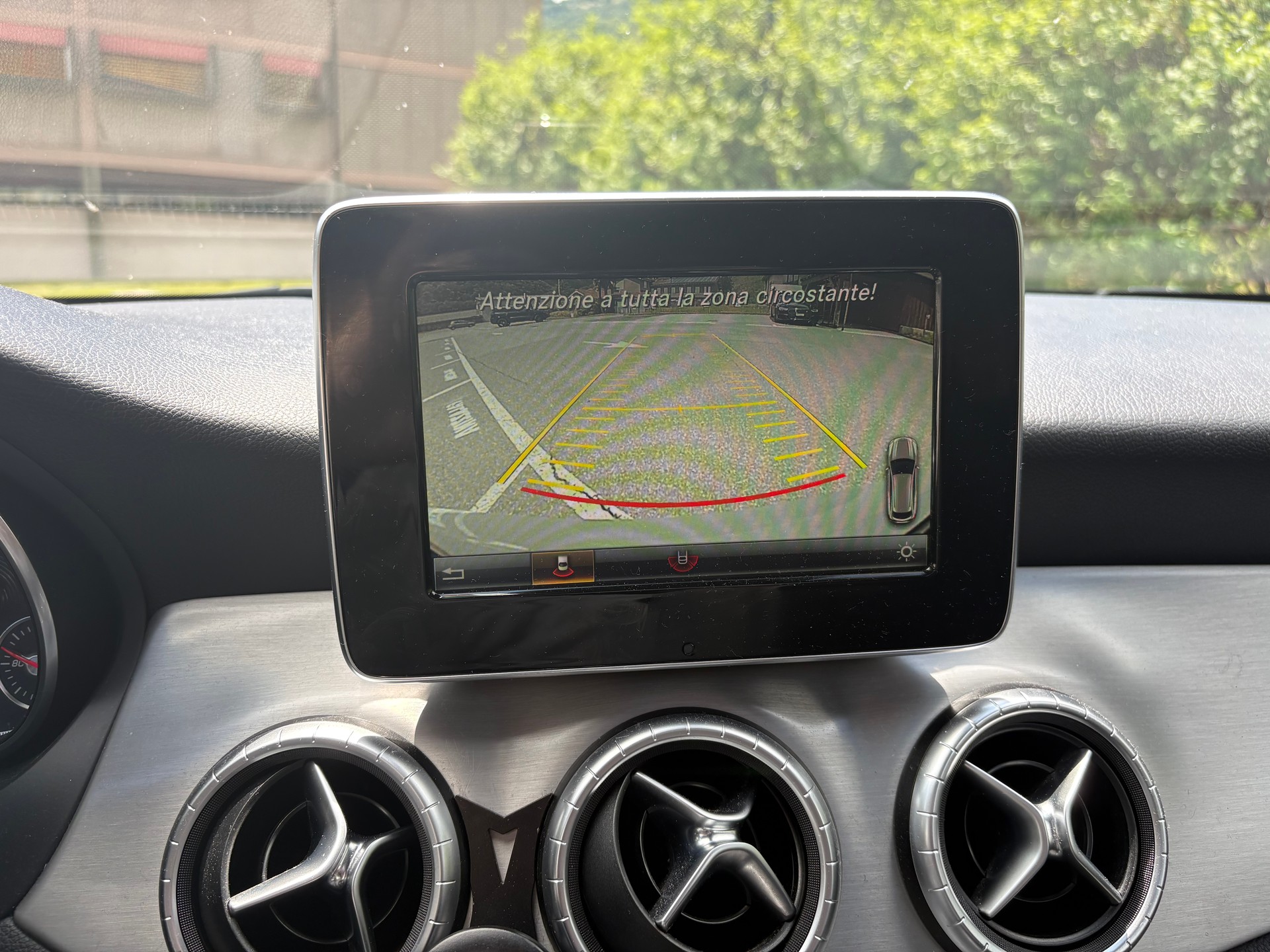 MERCEDES-BENZ CLA Shooting Brake 200 CDI AMG Line 4Matic 7G-DCT-image-13