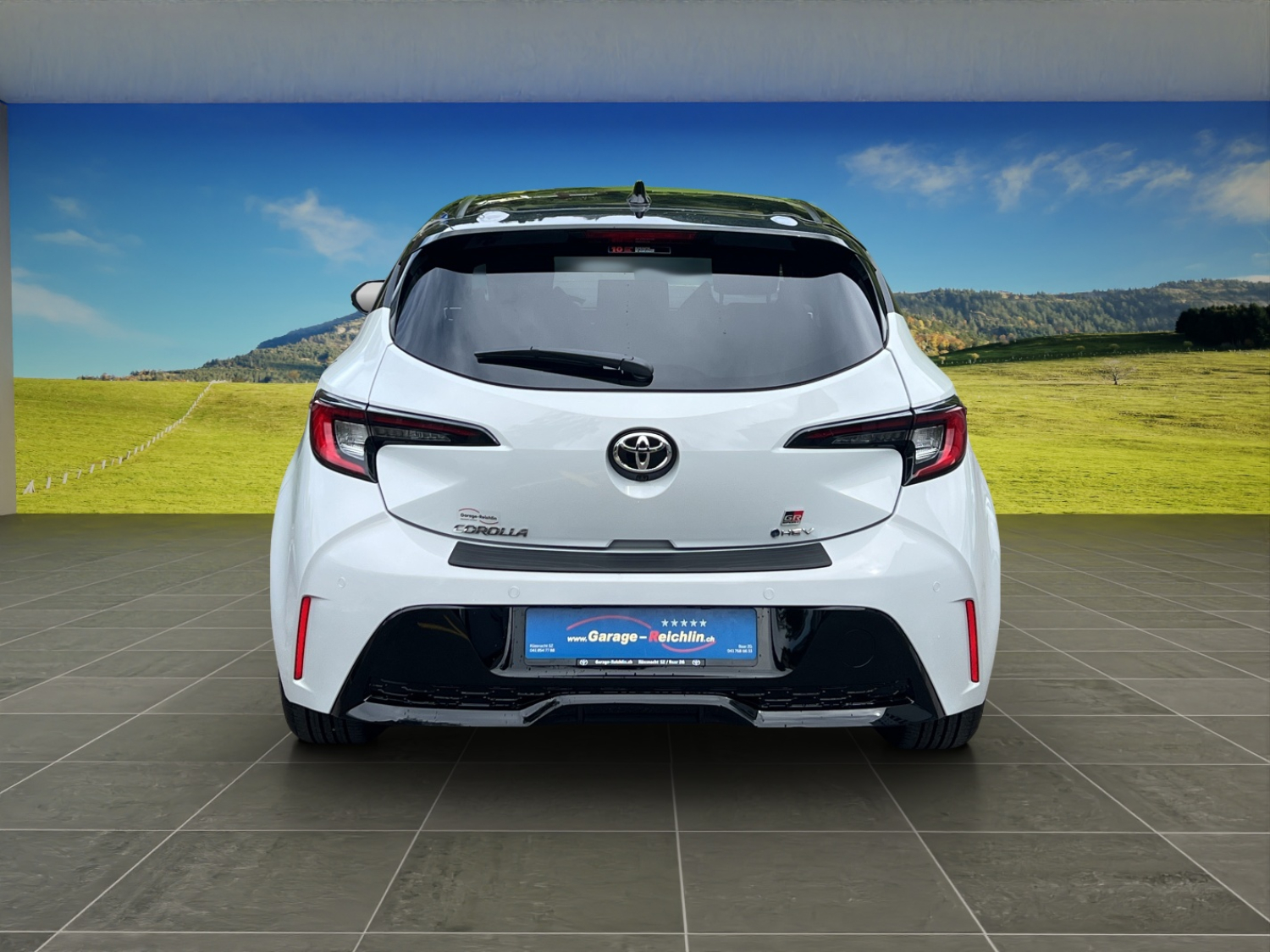 TOYOTA Corolla 2.0 HSD GR Sport-showroom-element-3